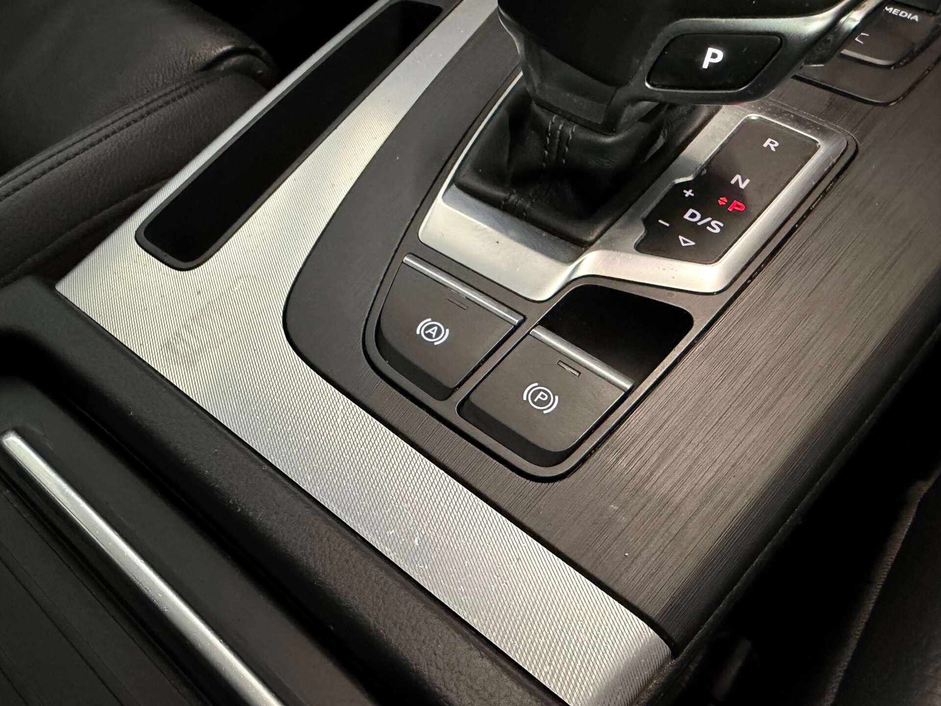Audi Q5 view 23
