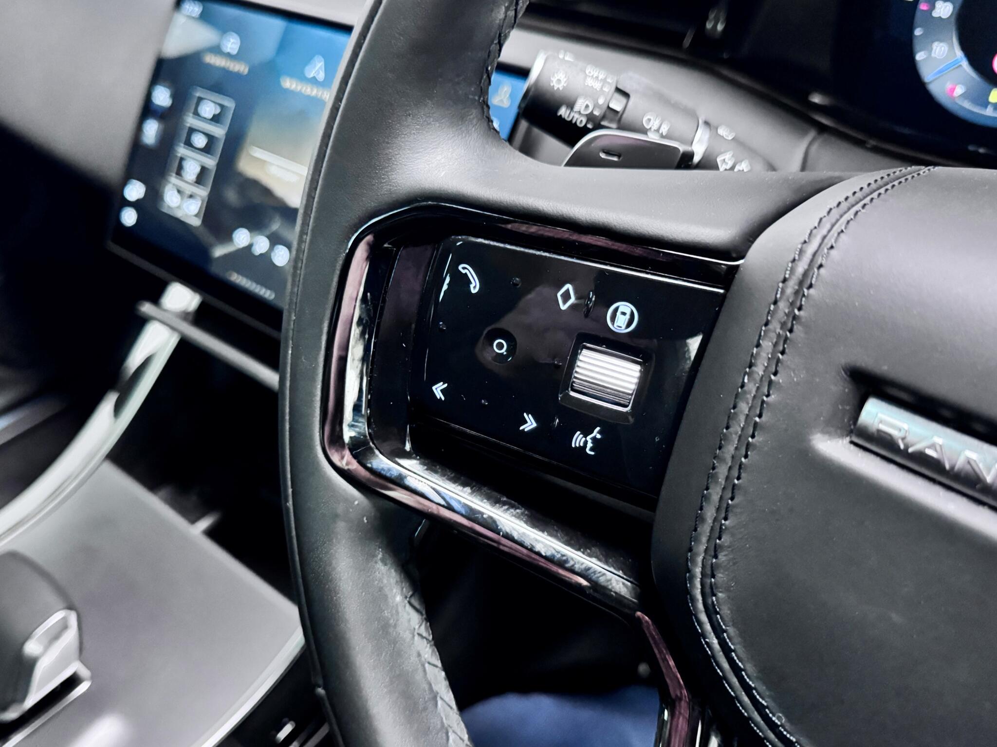 Land Rover Range Rover Evoque view 35