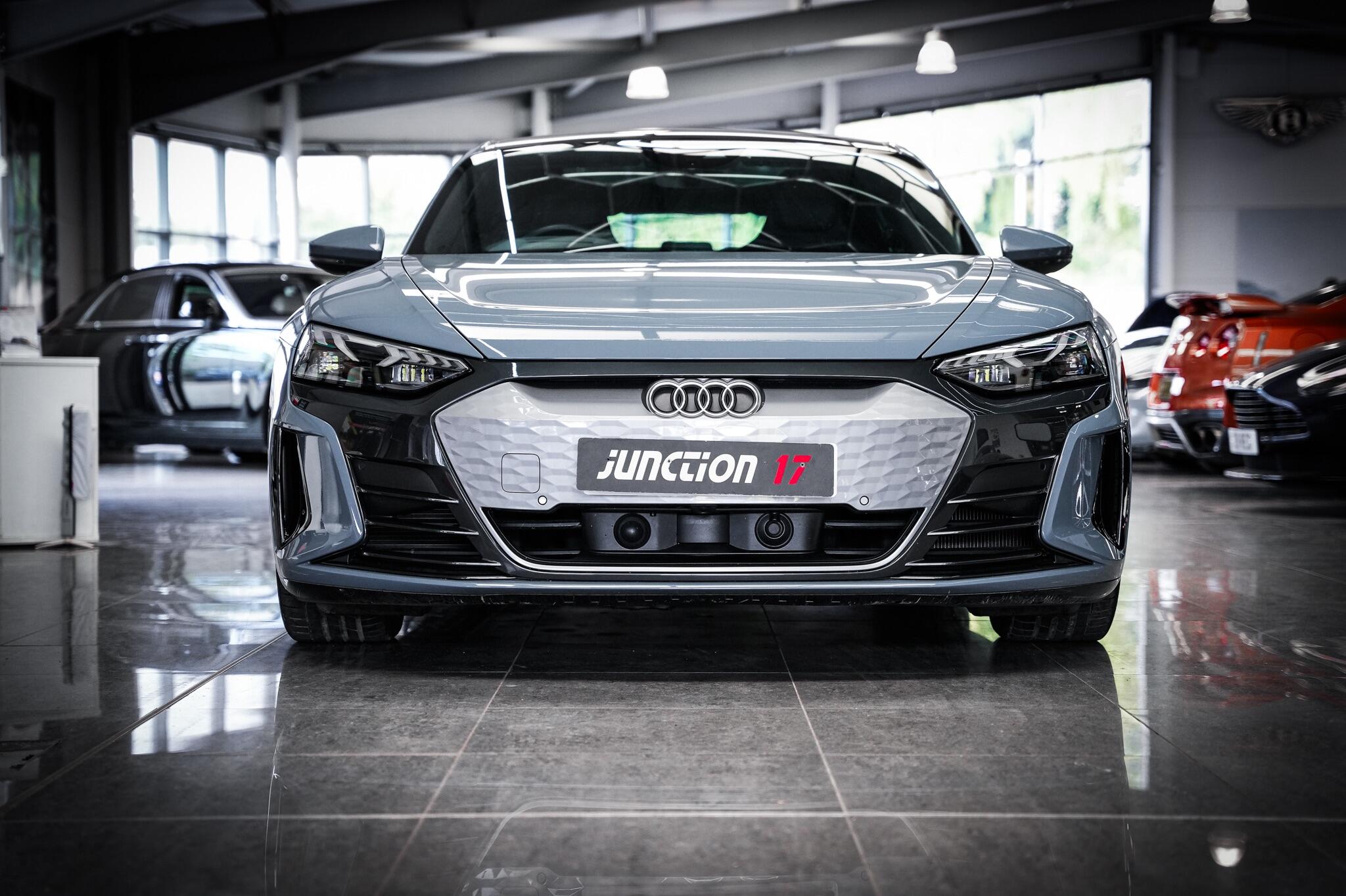 Audi e-tron GT view 12