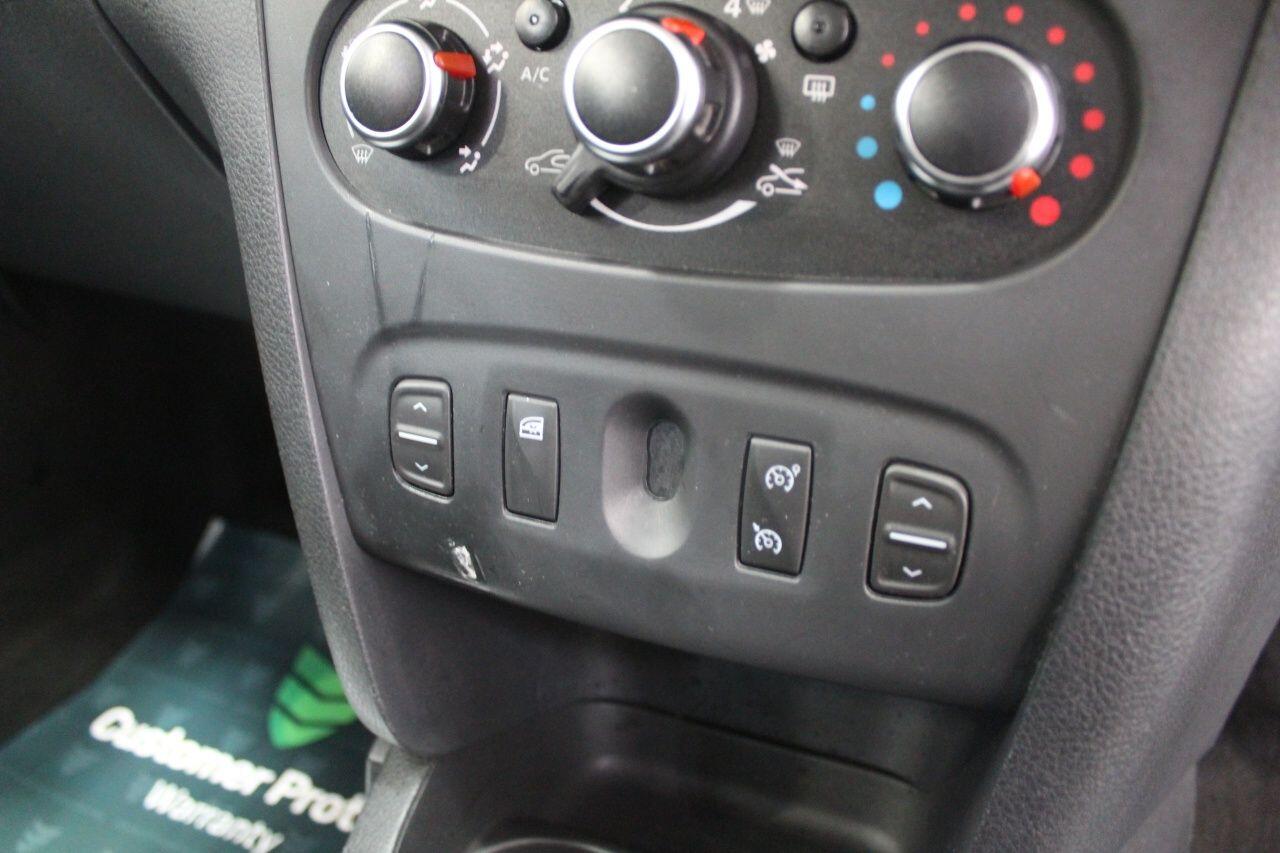 Dacia Sandero view 42