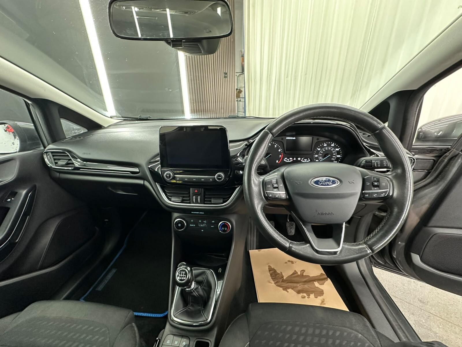 Ford Fiesta view 32