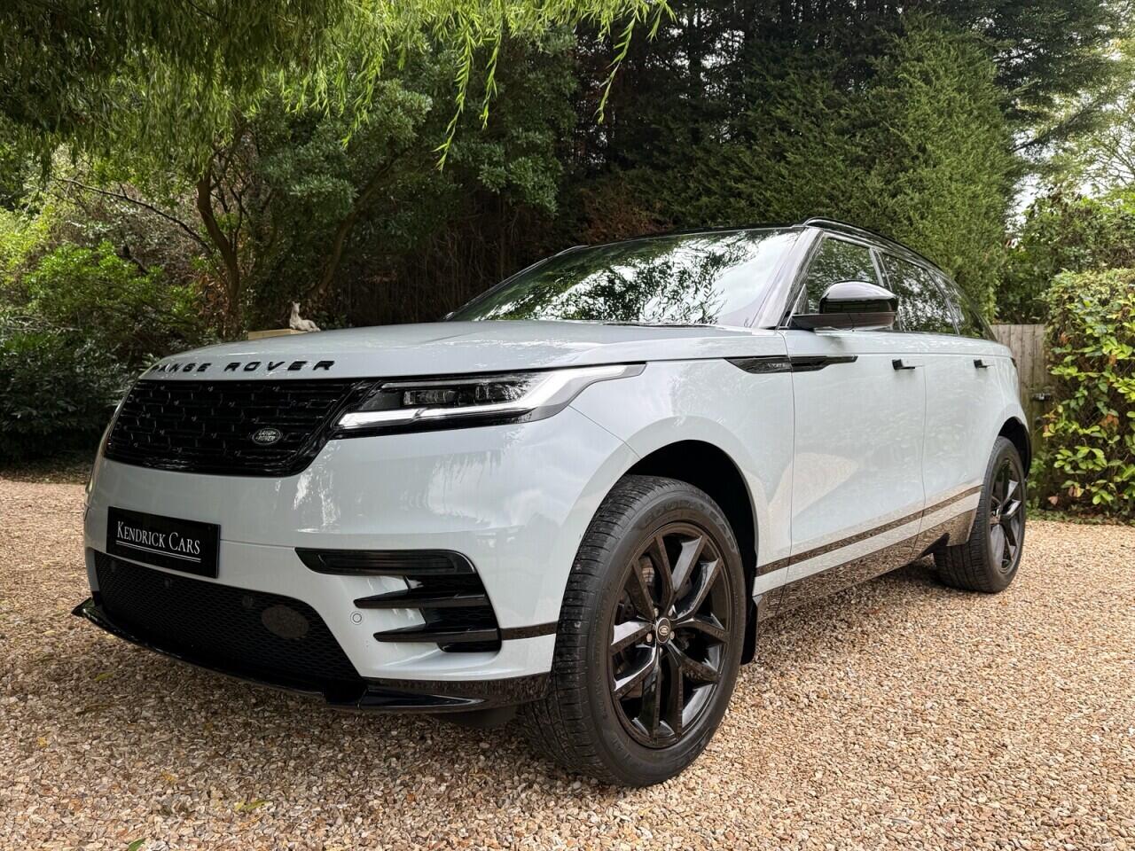 Land Rover Range Rover Velar view 27