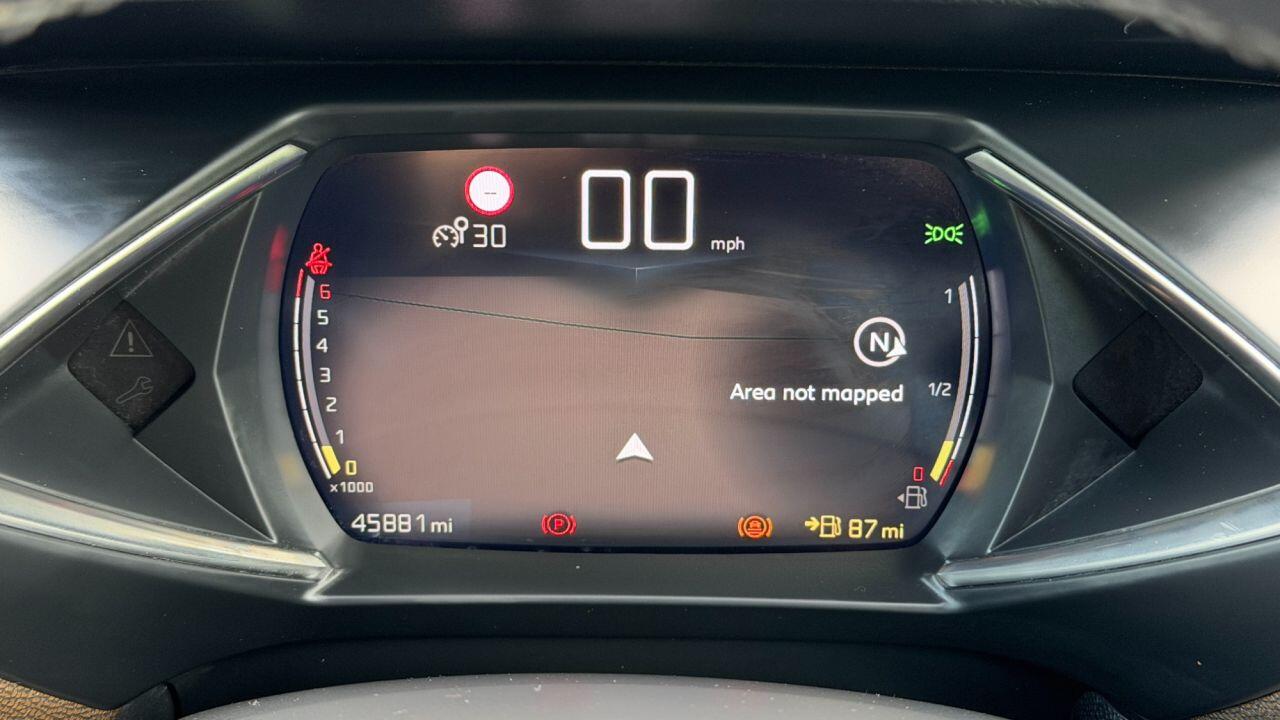 DS Automobiles DS 3 Crossback view 36