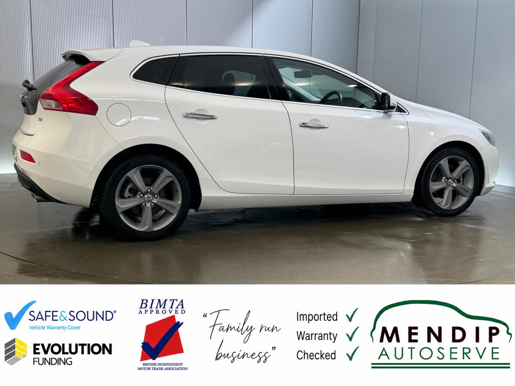 Volvo V40 view 33