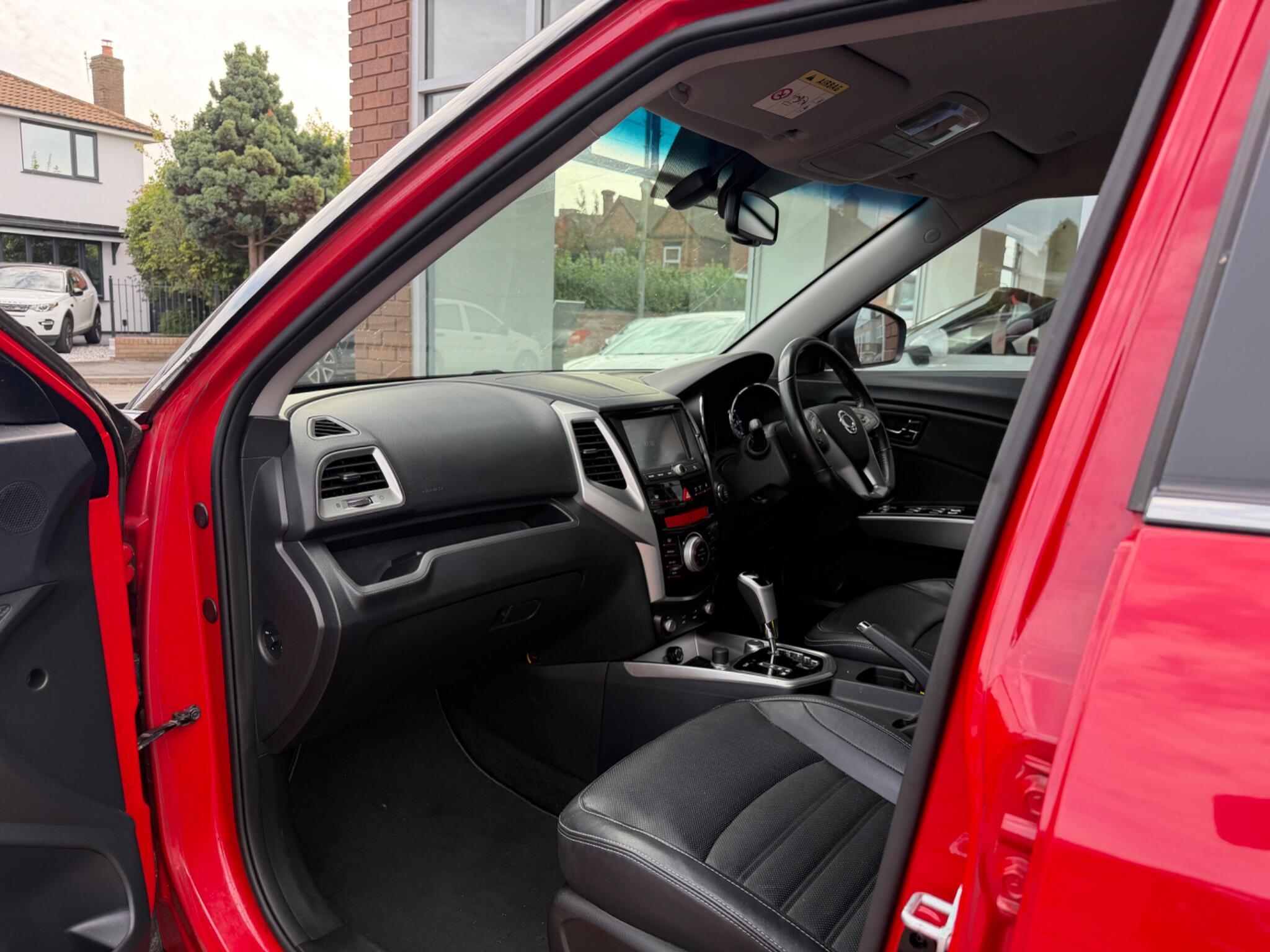 KGM Tivoli view 19