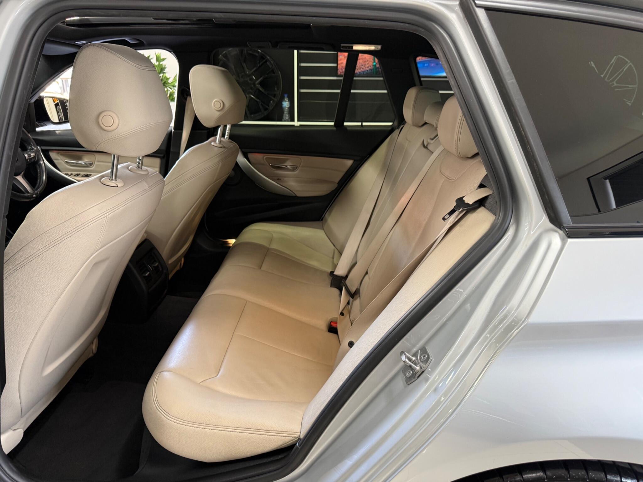 BMW 3 Series view 41