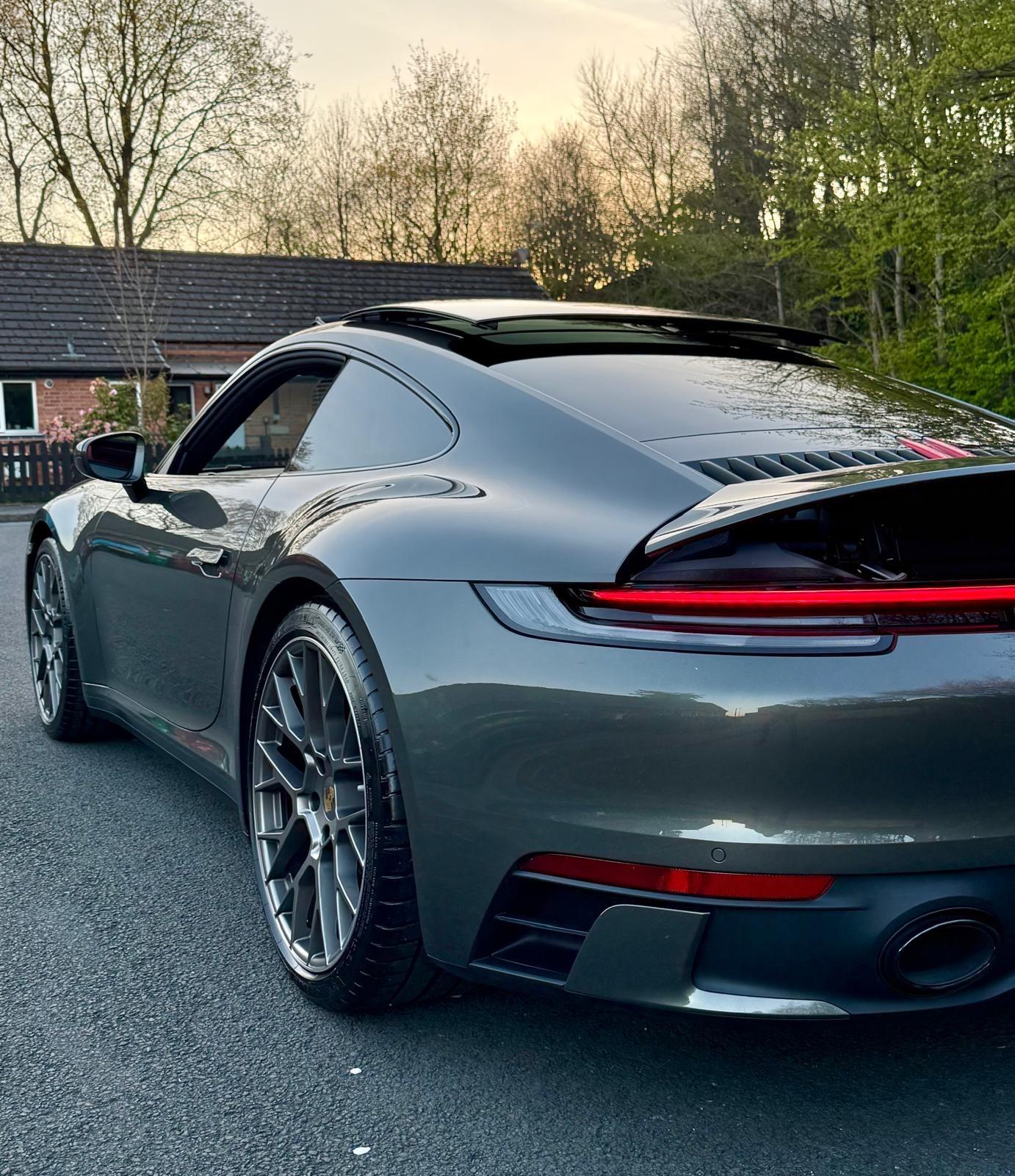 Porsche 911 view 88