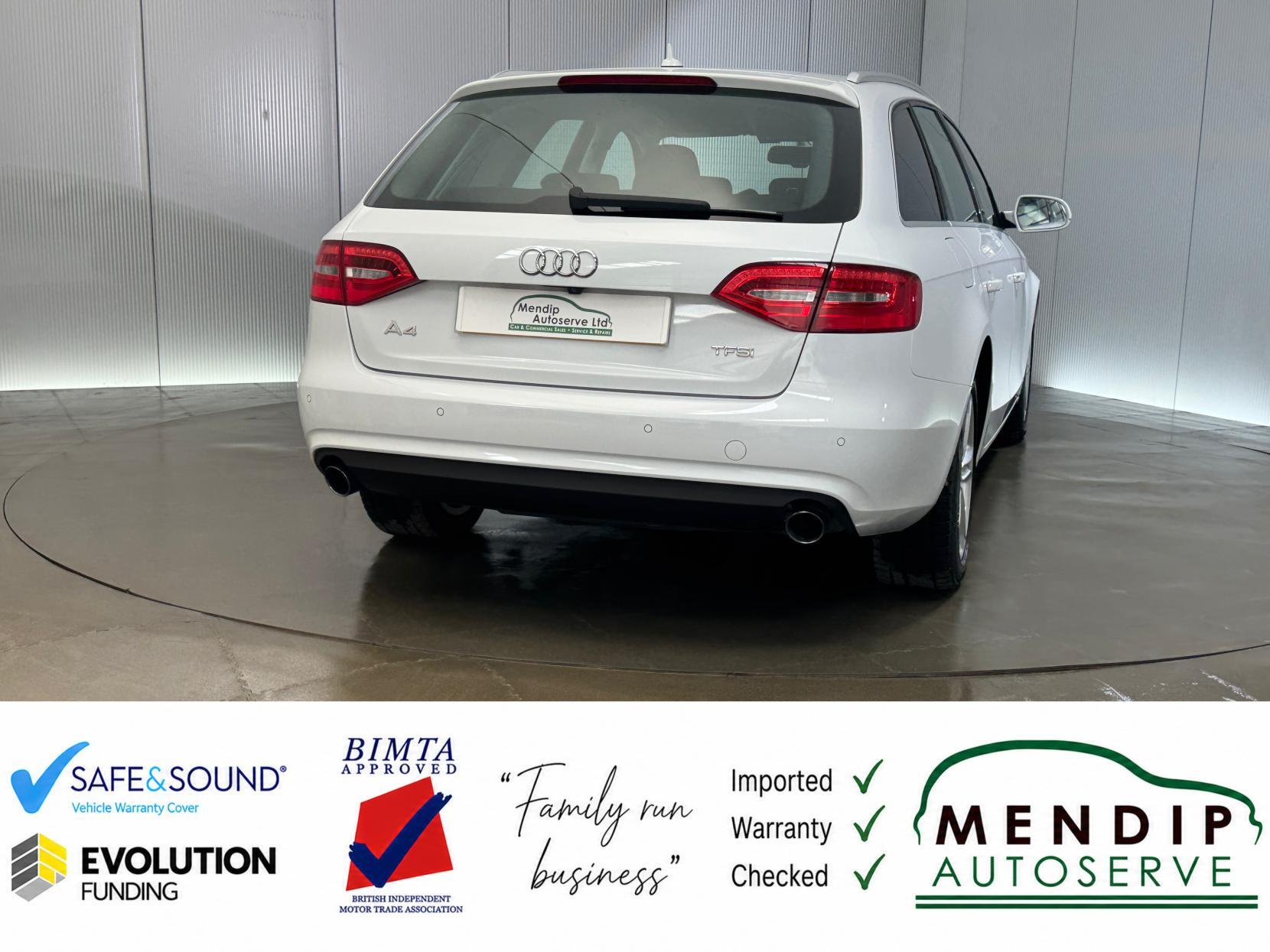 Audi A4 Avant view 28
