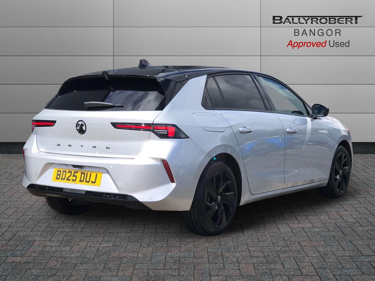 Vauxhall Astra view 15