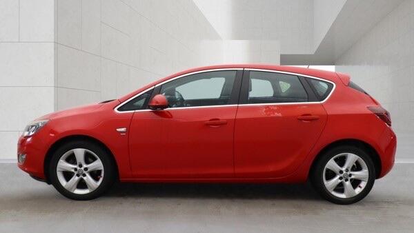 Vauxhall Astra view 6