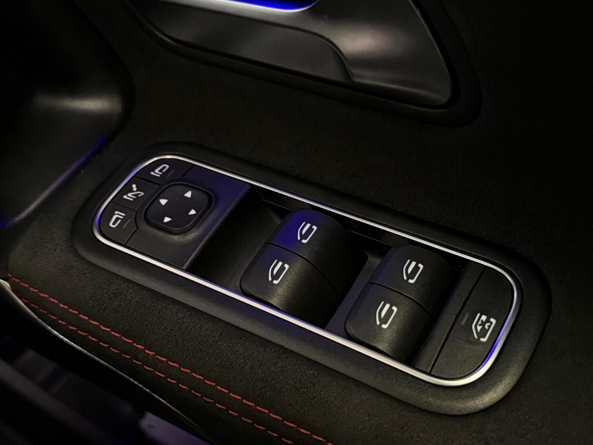Mercedes-Benz A-Class view 23