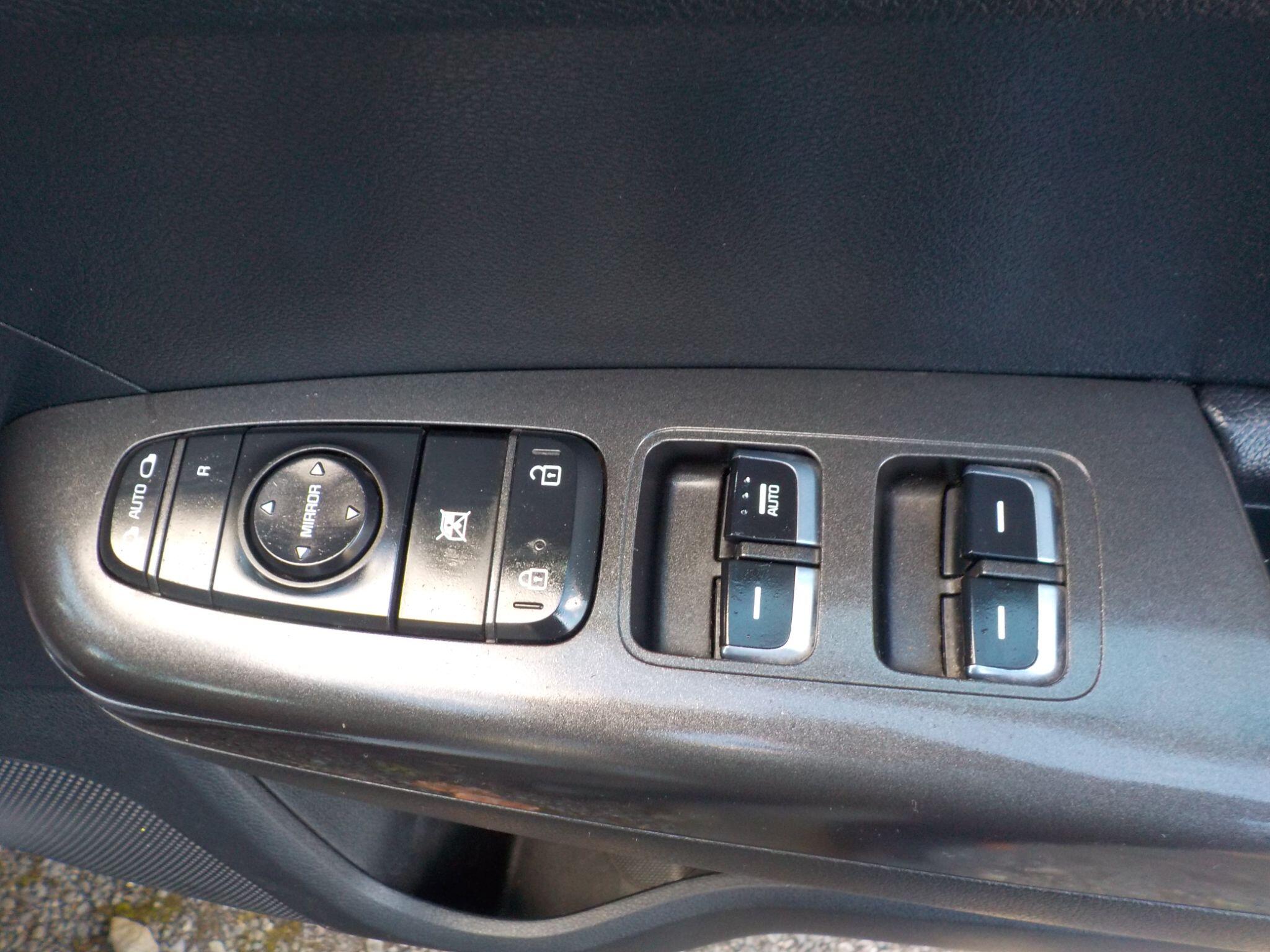 Kia Sportage 1.7 CRDi 2 Euro 6 (s/s) 5dr