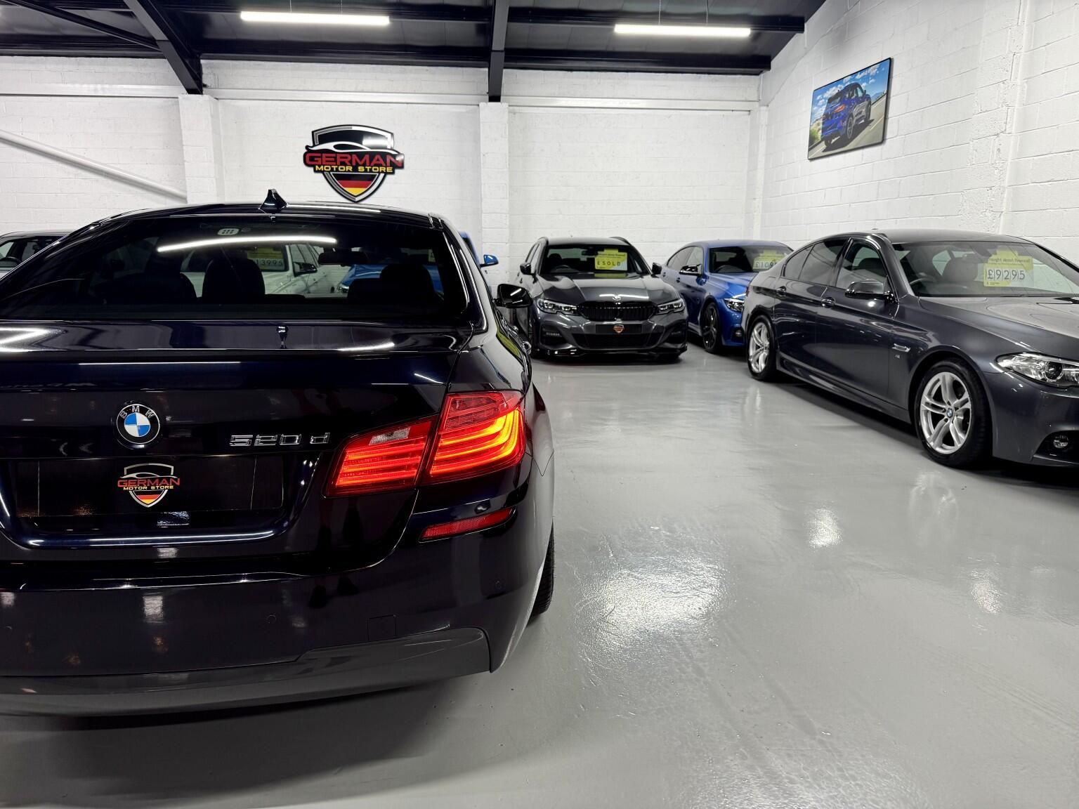 BMW 5 Series view 30