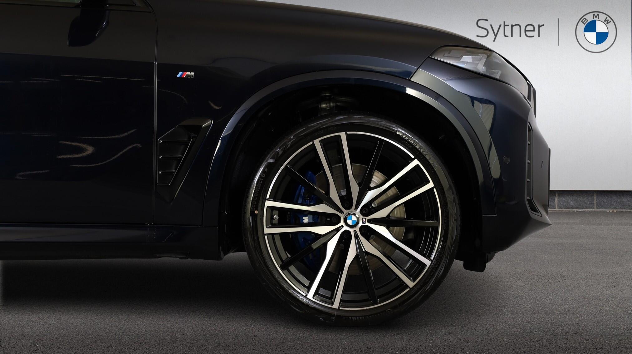 BMW X5 view 14