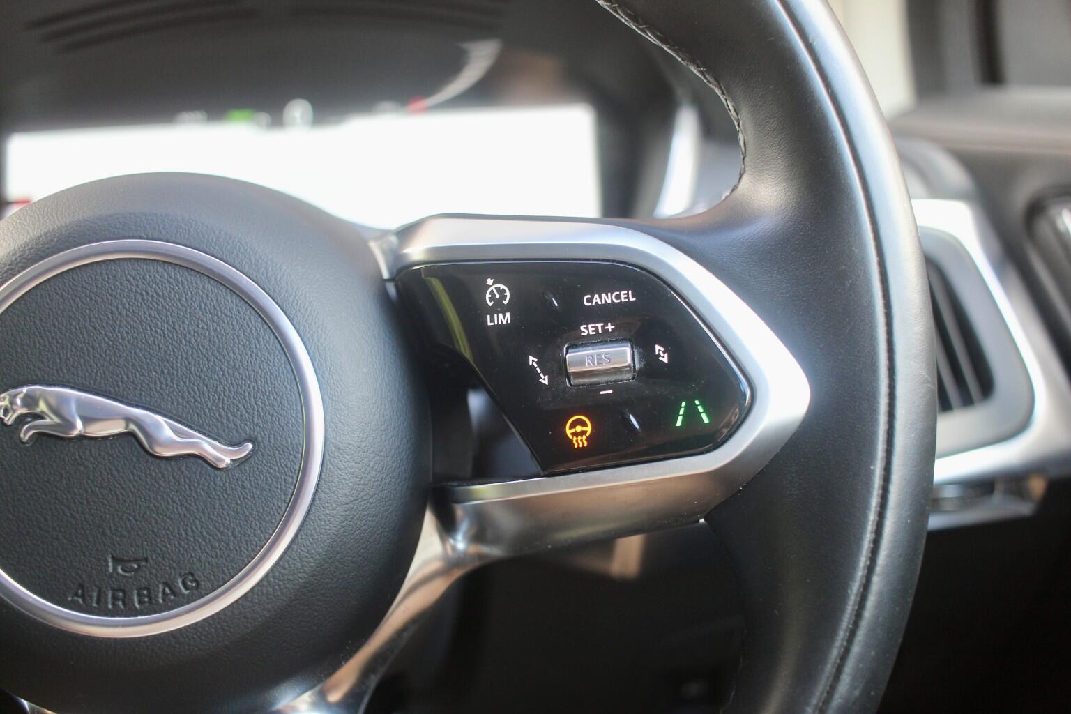 Jaguar I-Pace view 28