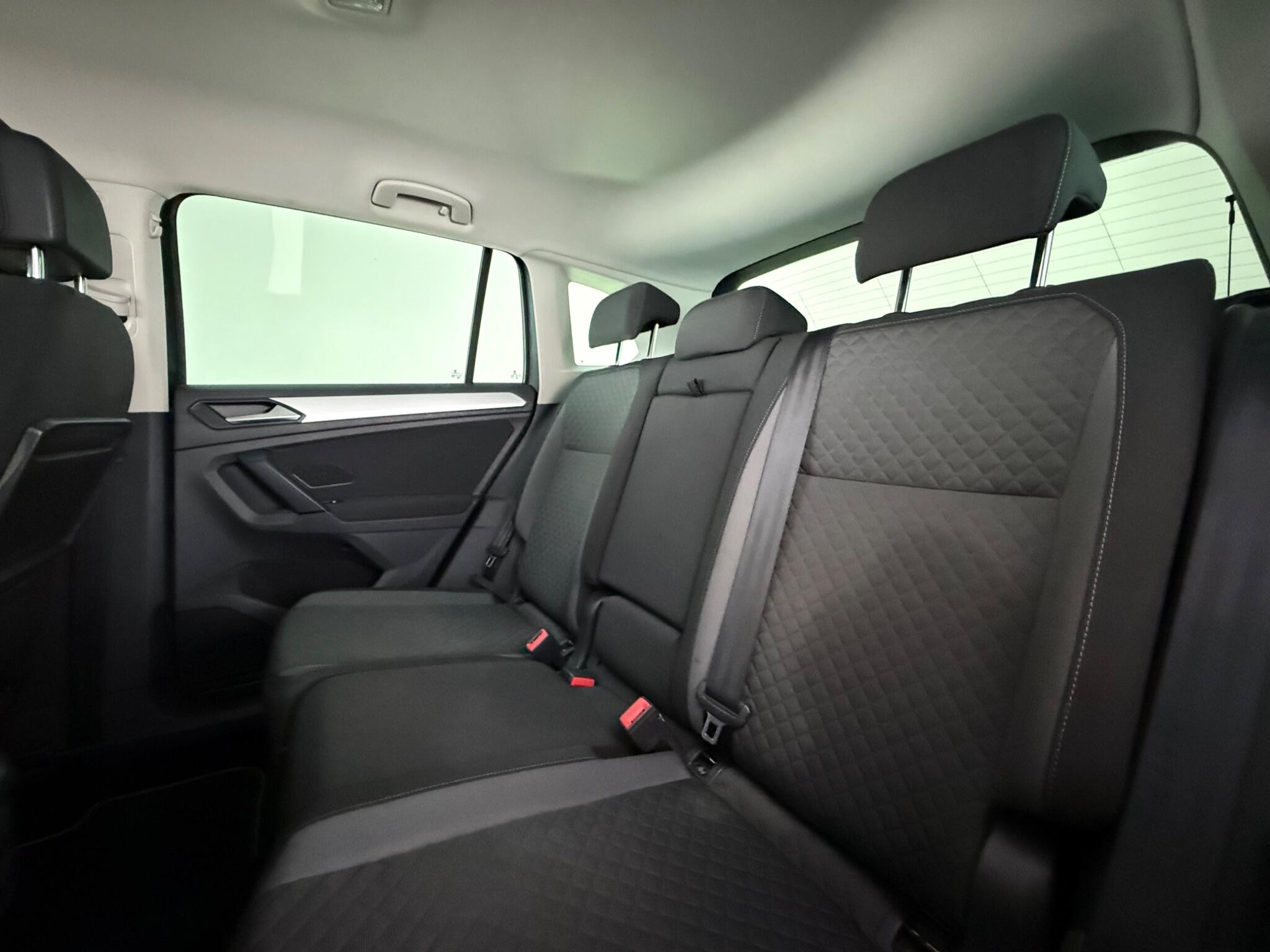 Volkswagen Tiguan view 38