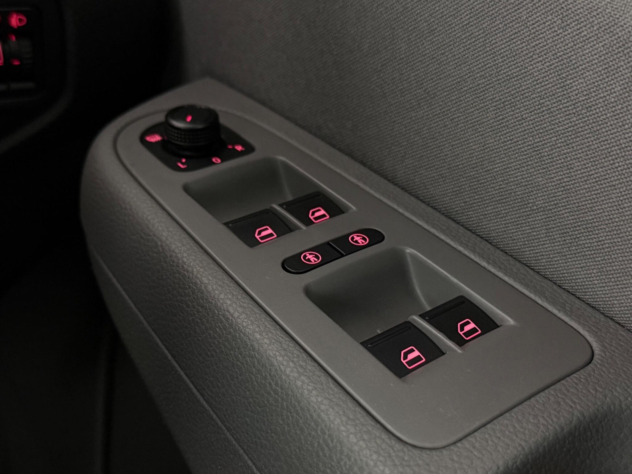 Volkswagen Sharan view 17