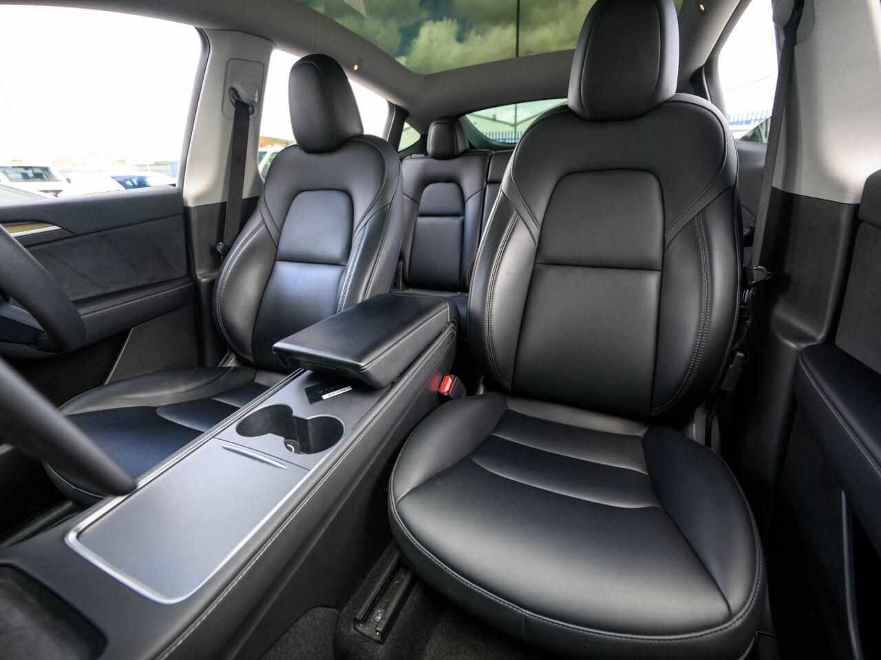 Tesla Model Y view 20