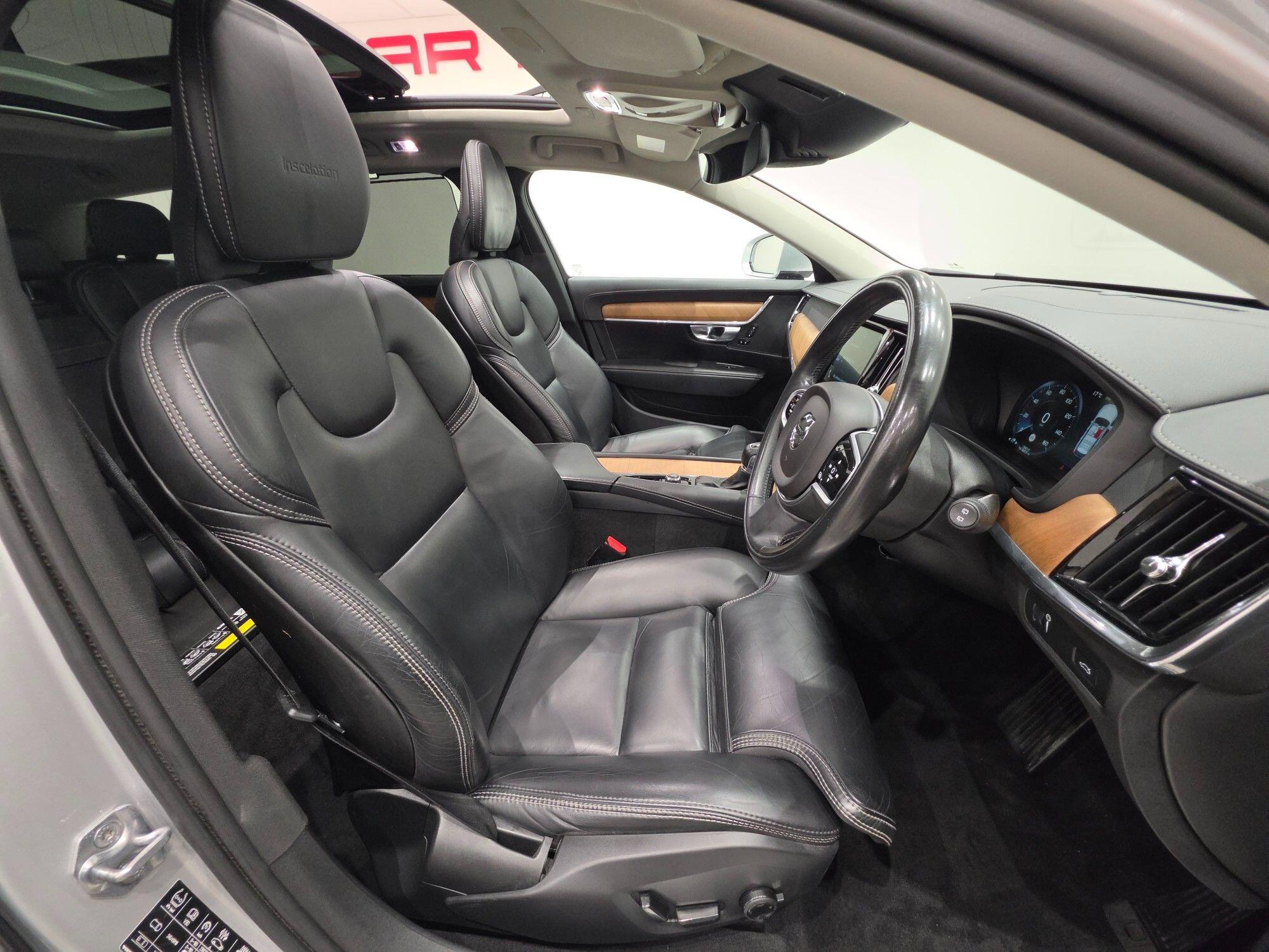 Volvo V90 view 25
