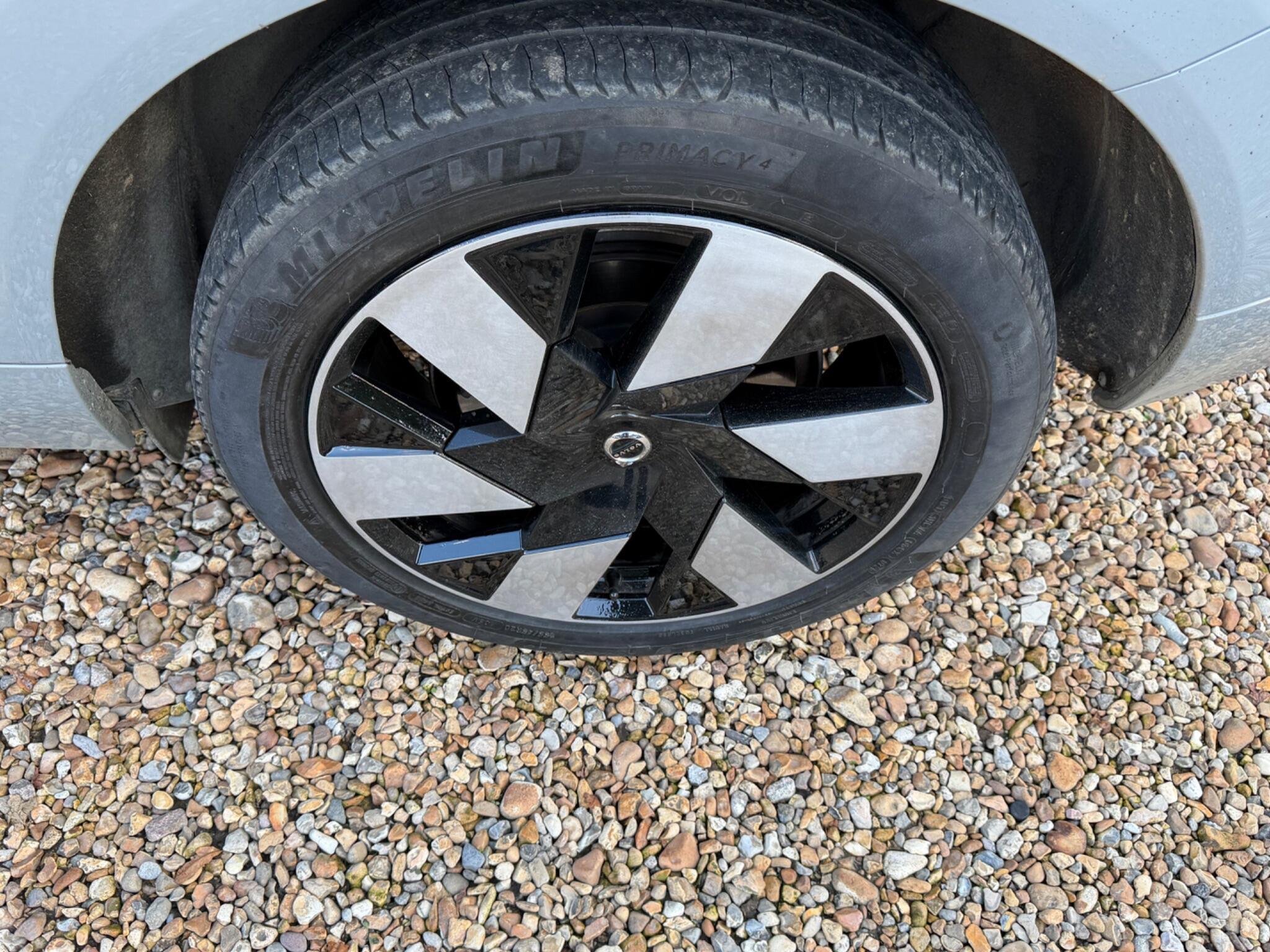 Volvo XC60 view 13
