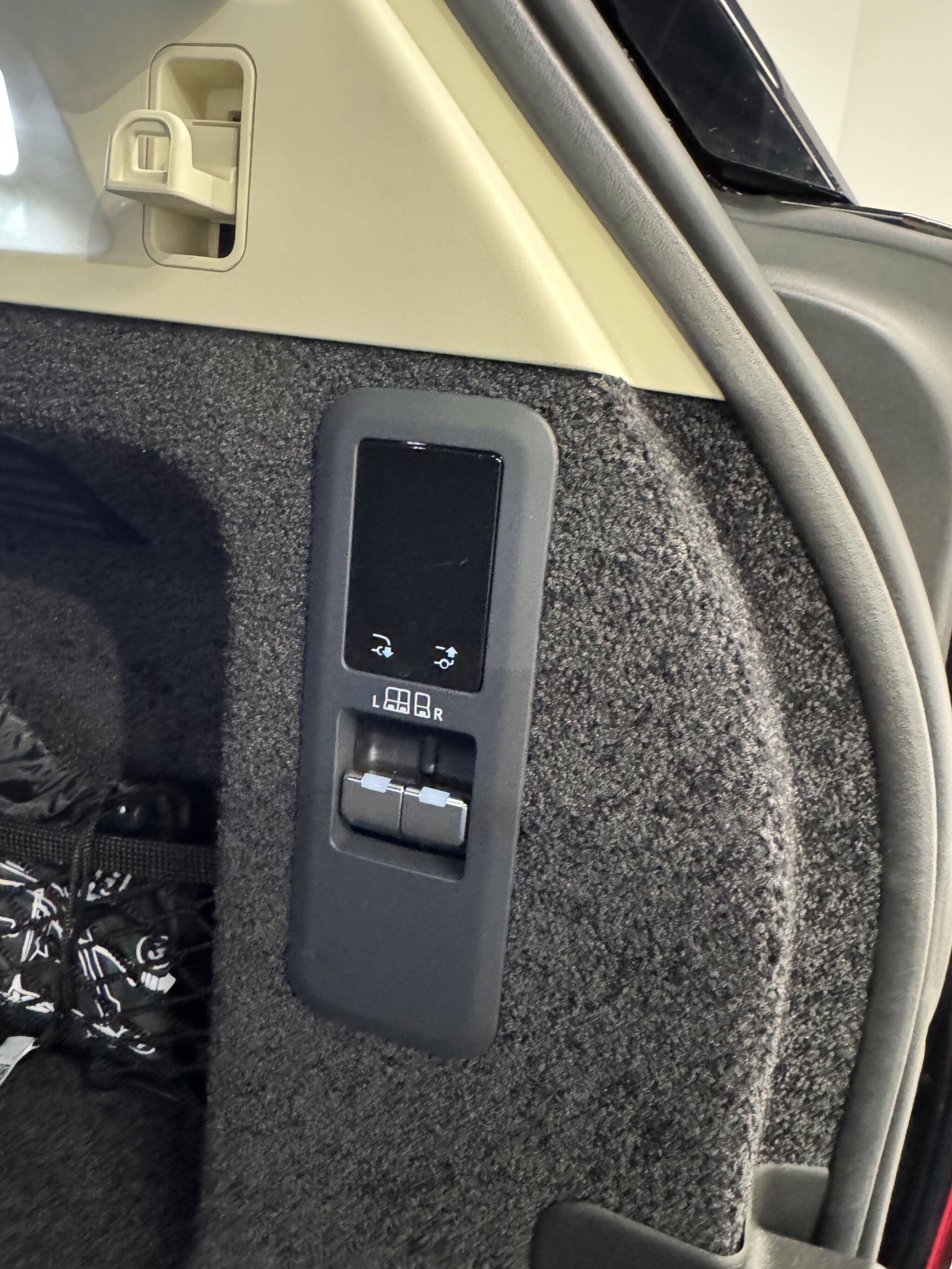 Land Rover Range Rover view 20
