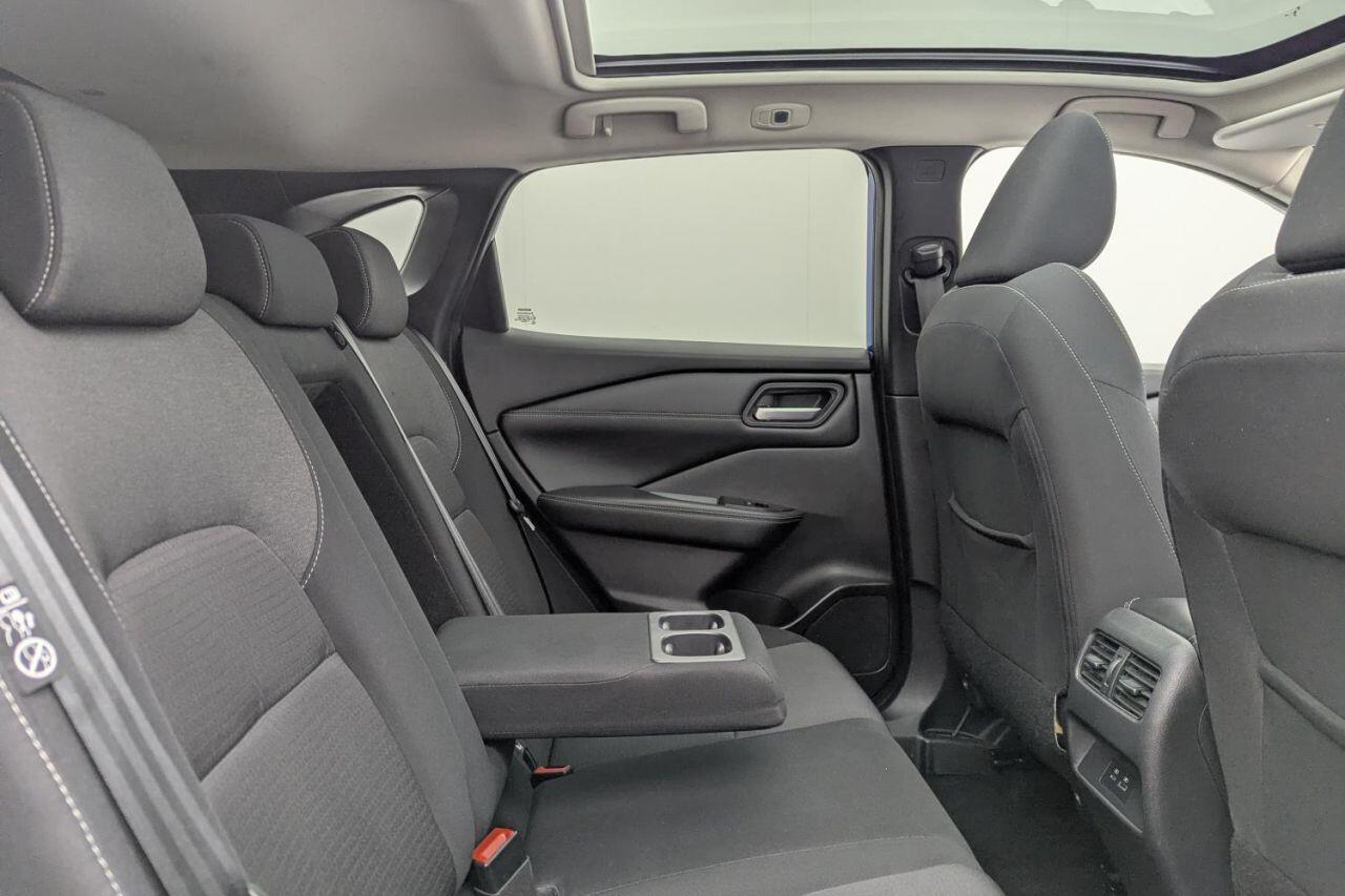 Nissan Qashqai view 18