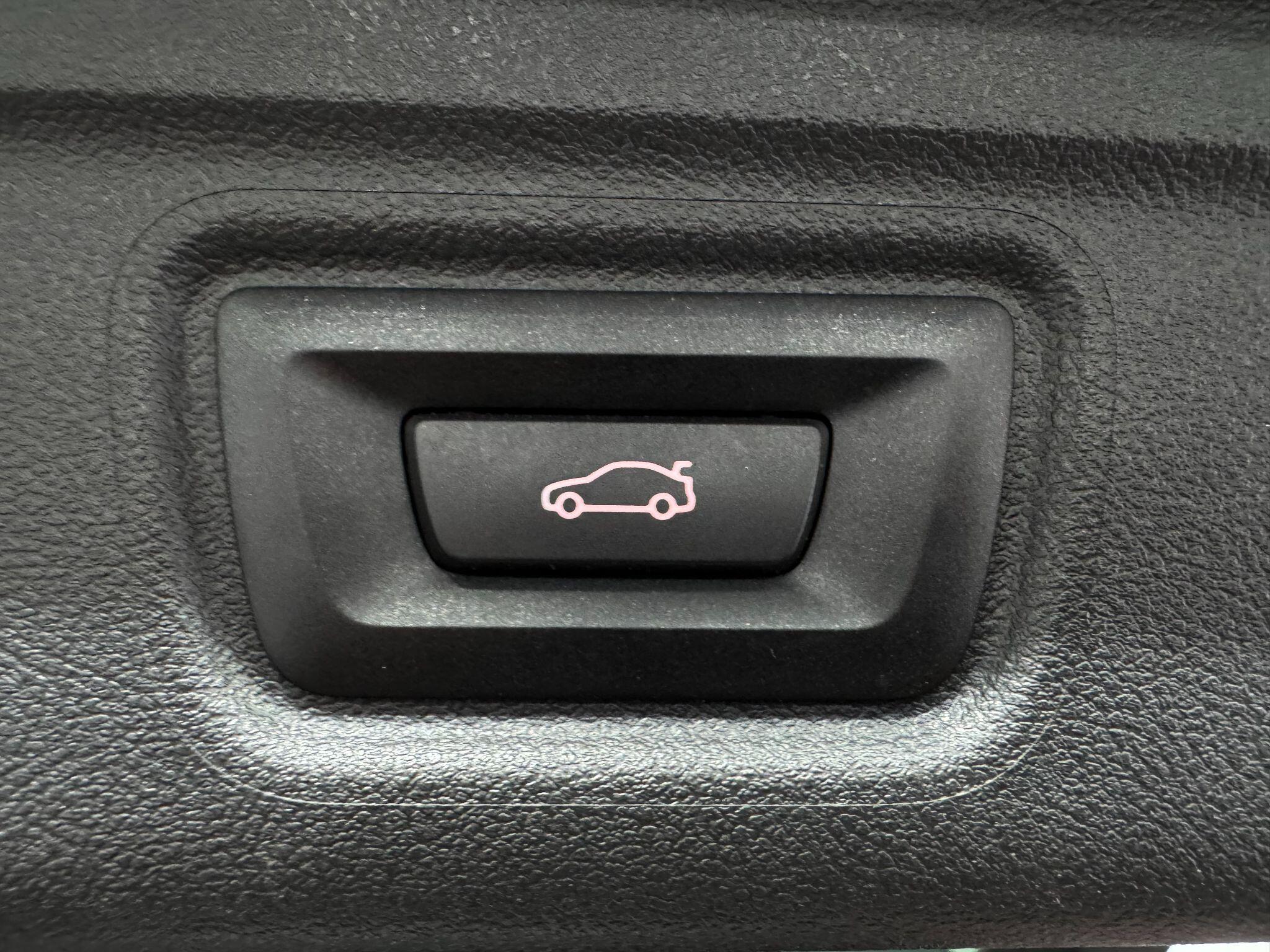 BMW 3 Series view 63