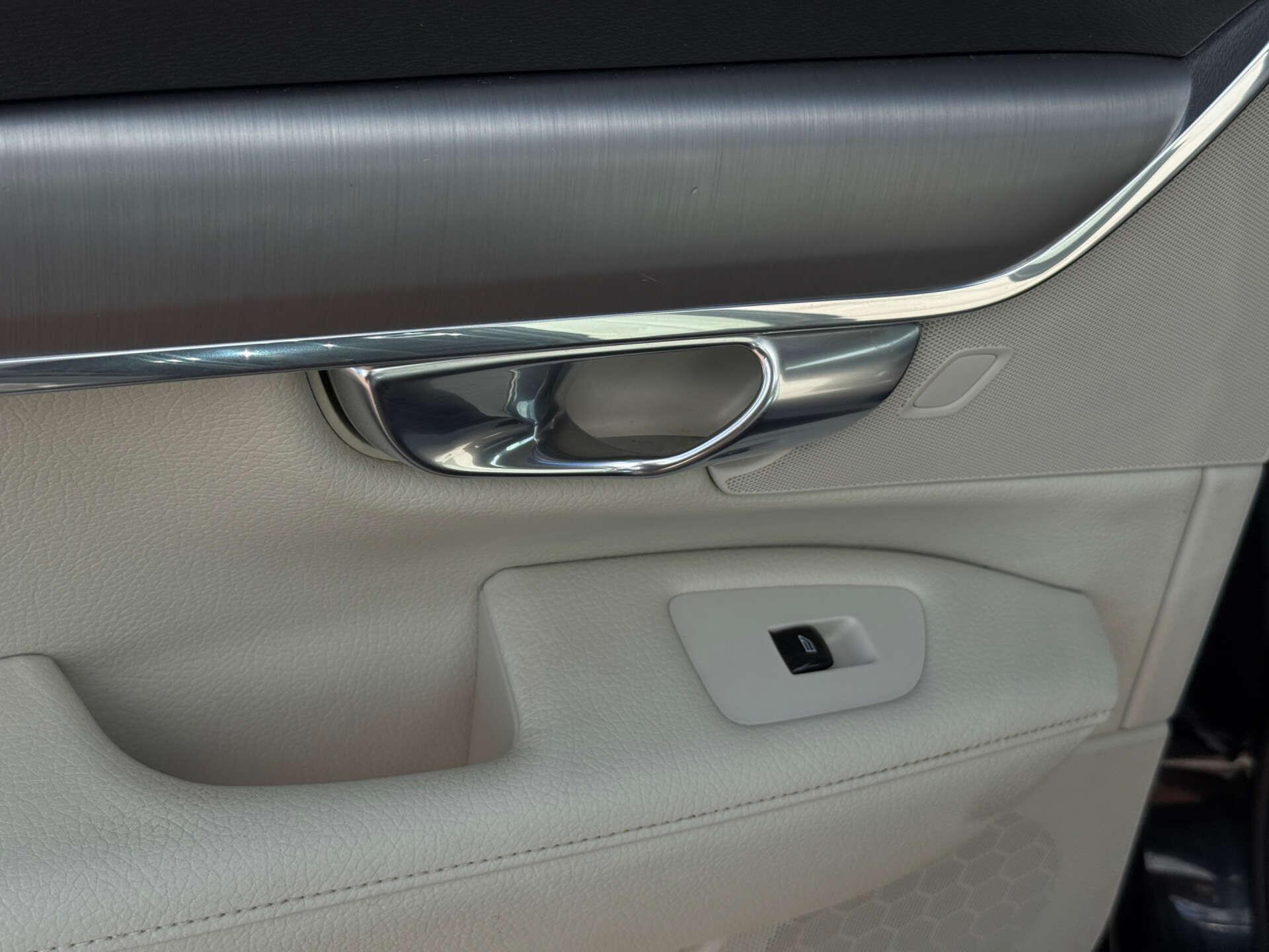 Volvo V90 view 38