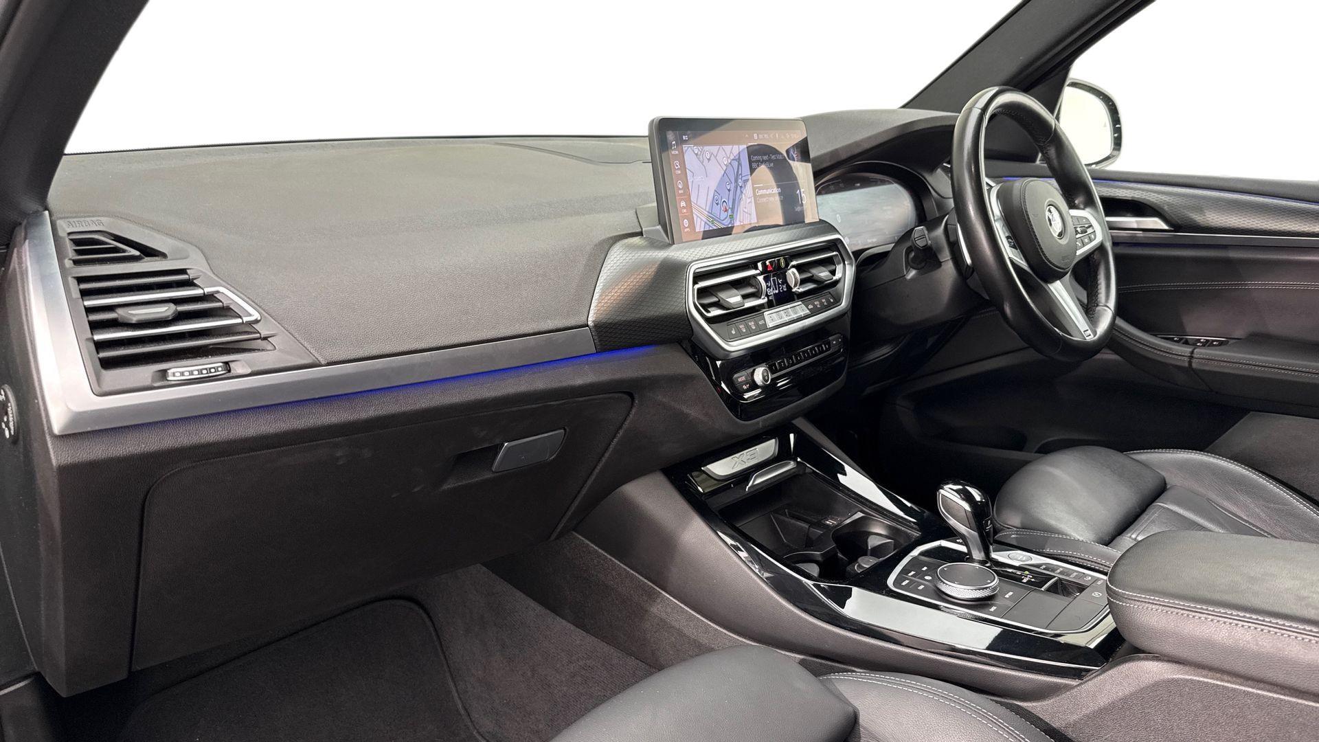 BMW X3 view 7
