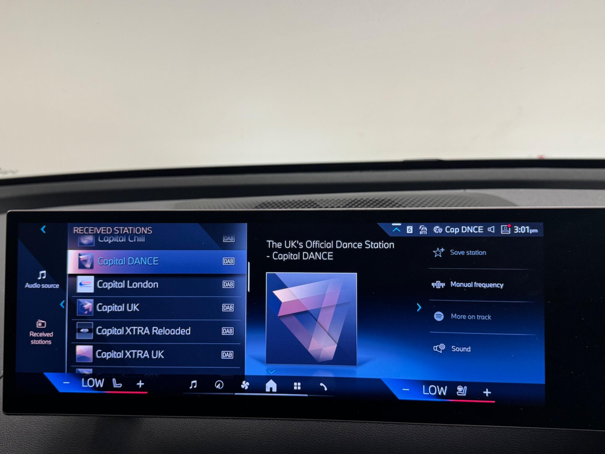 BMW Ix view 22