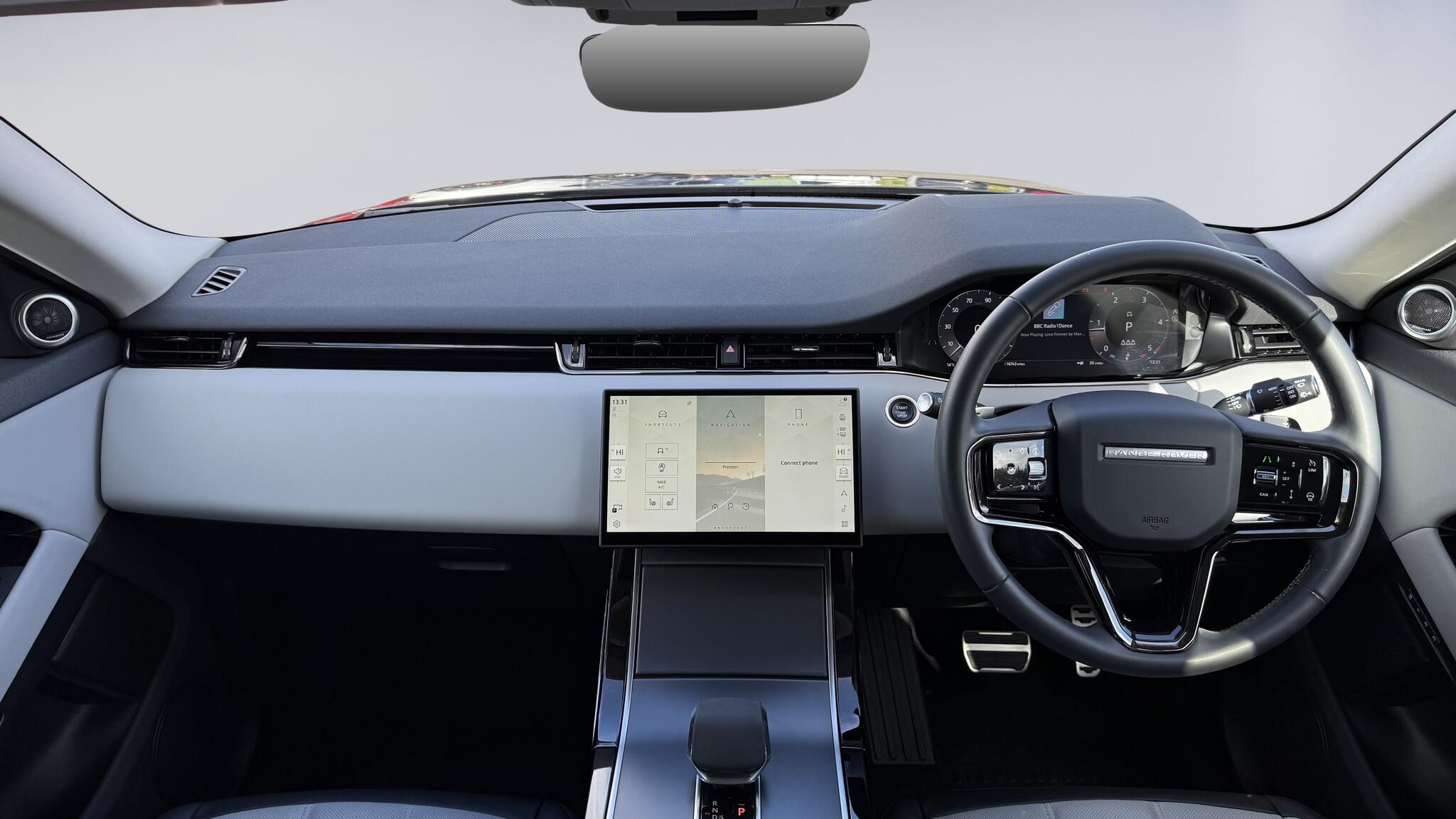 Land Rover Range Rover Evoque view 9