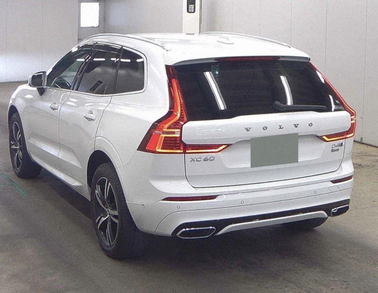 Volvo XC60 view 3