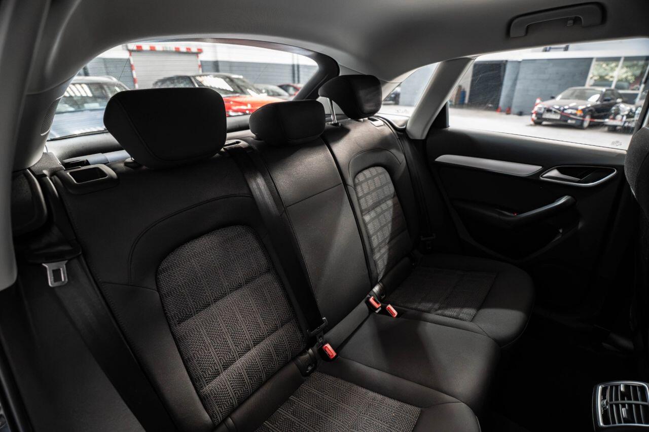 Audi Q3 view 24