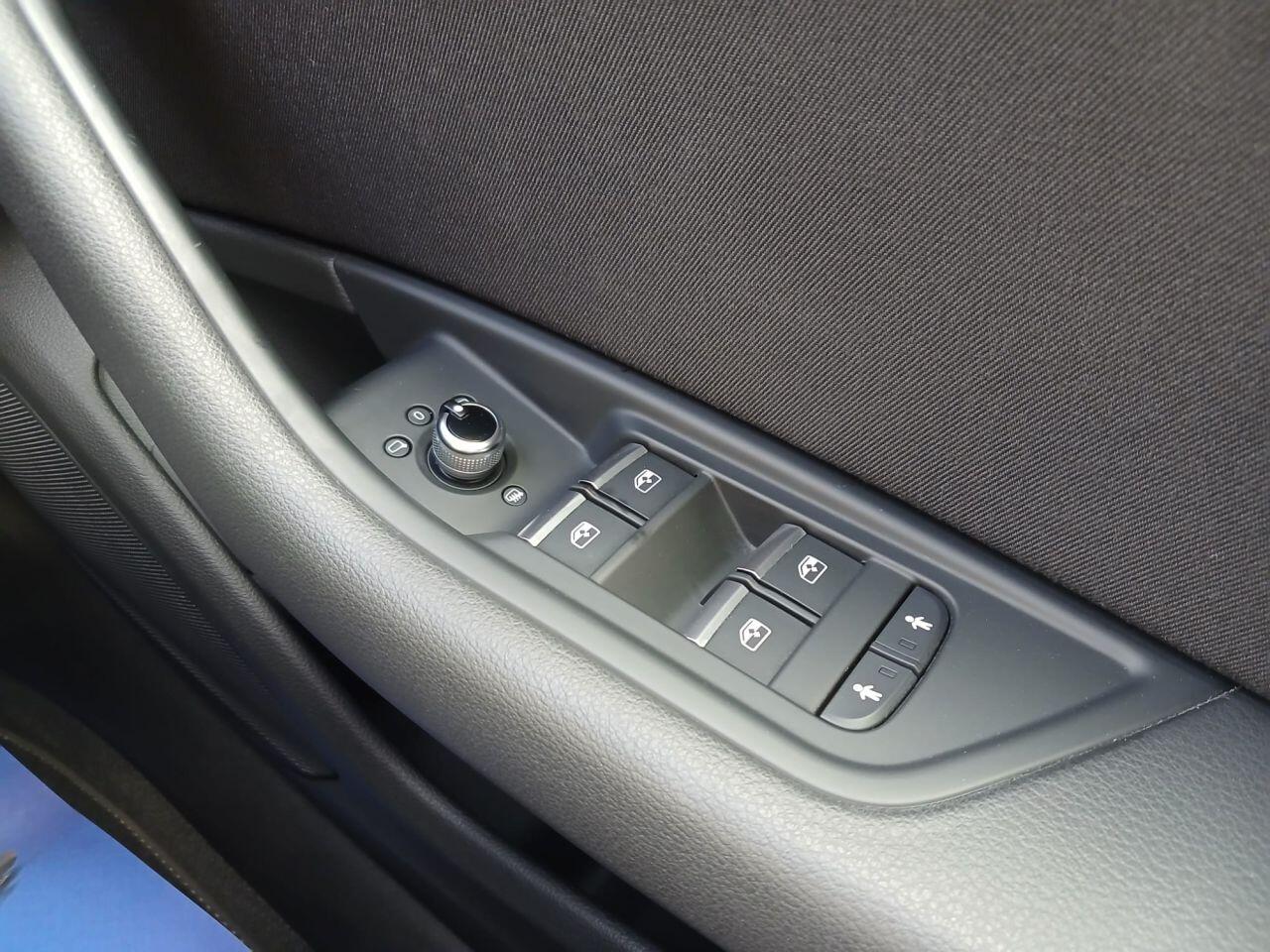 Audi A4 view 56