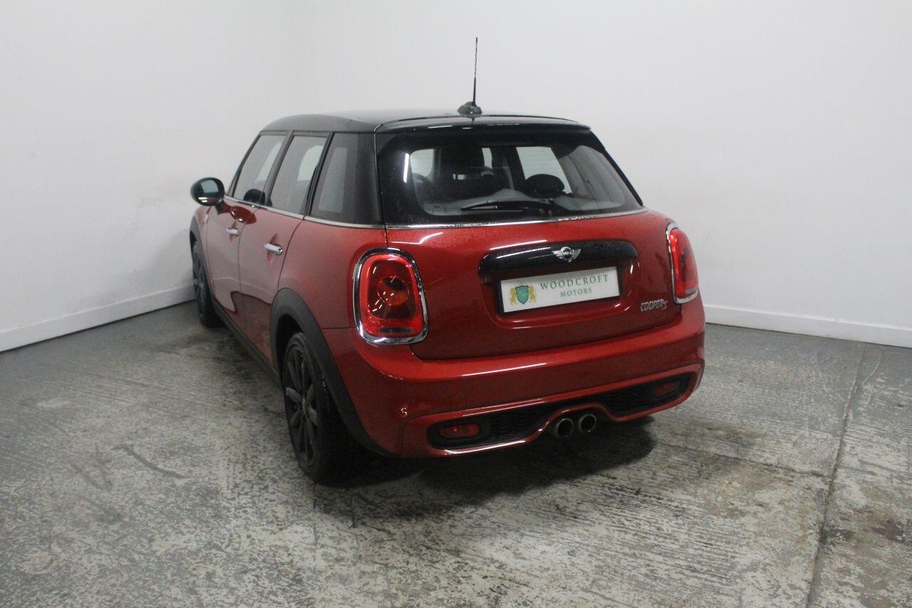 Mini Hatch view 7