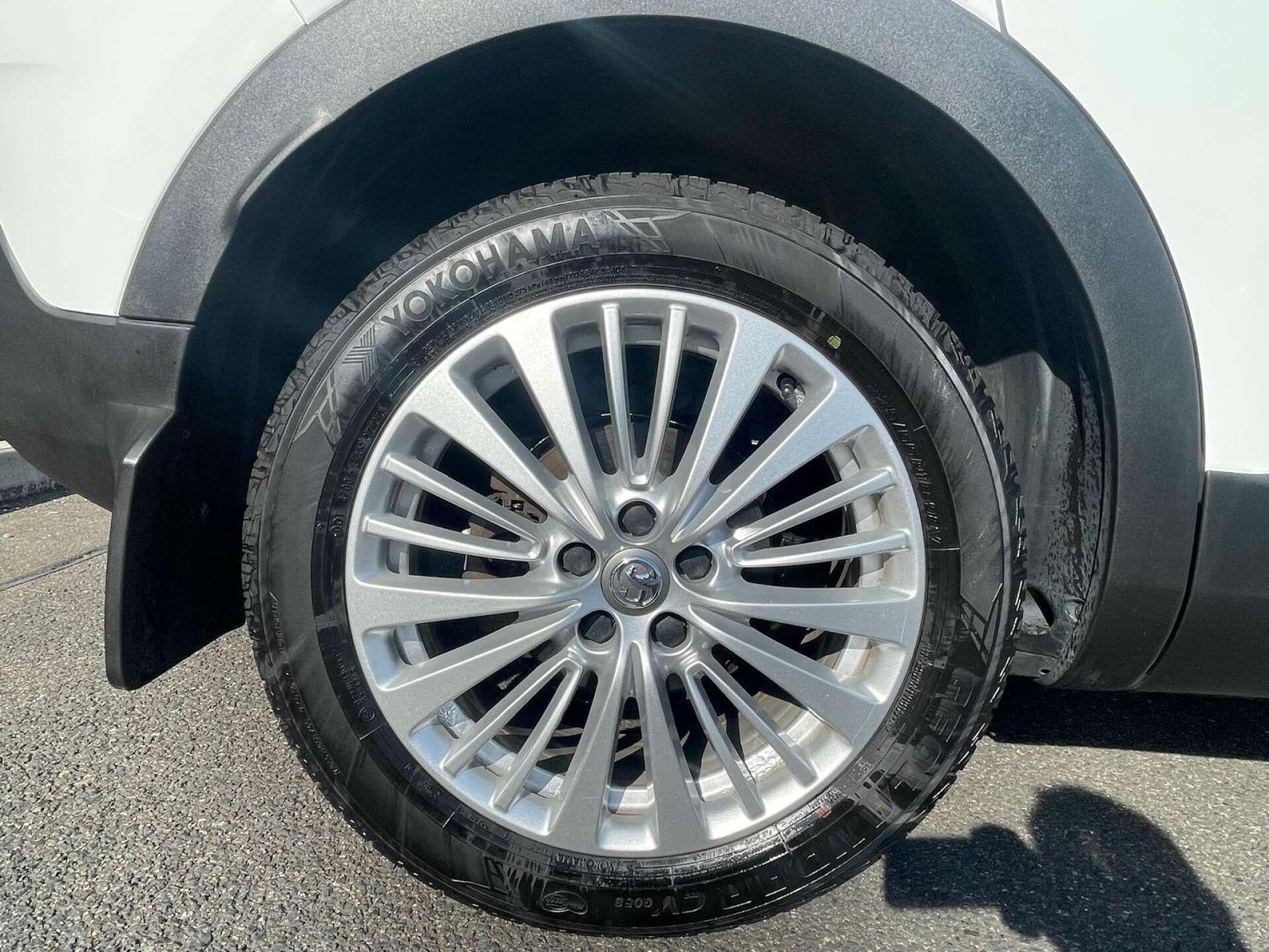 Vauxhall Grandland X view 8