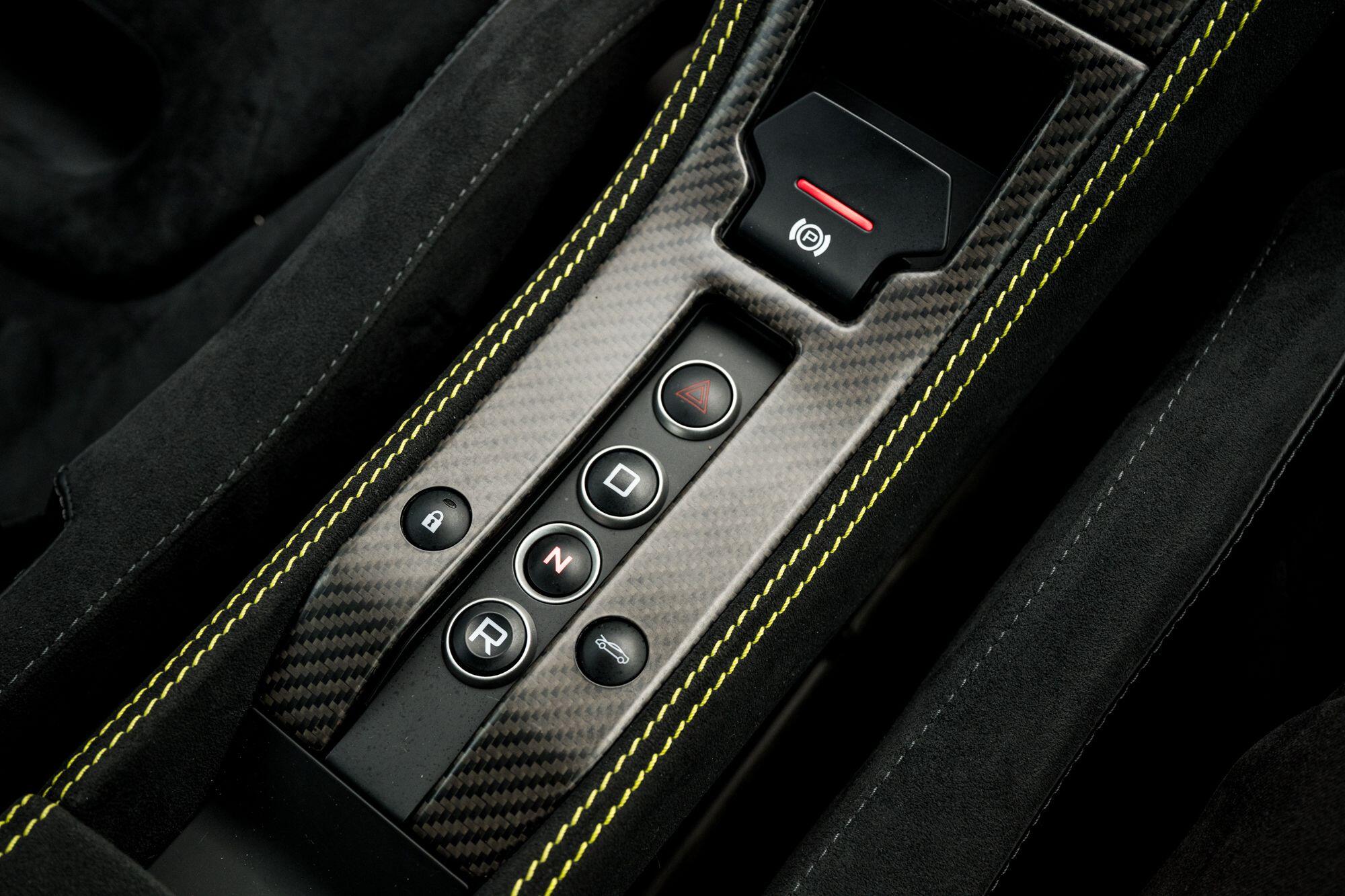 McLaren 675LT view 57