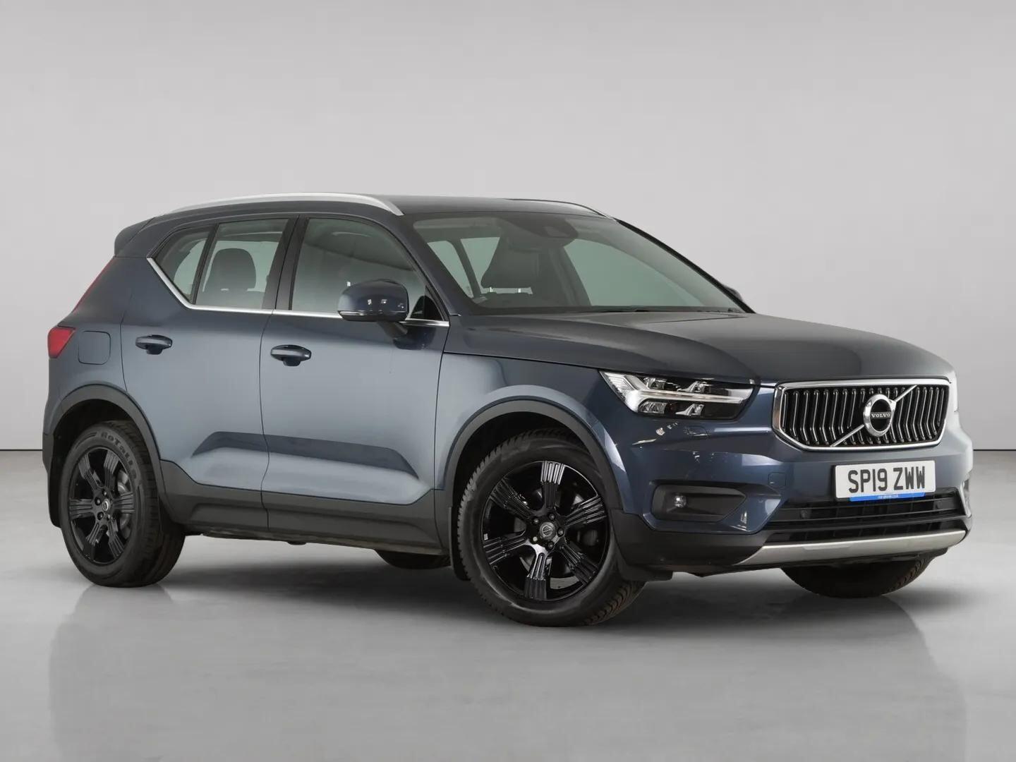 2019 Volvo XC40 in Blue for sale
