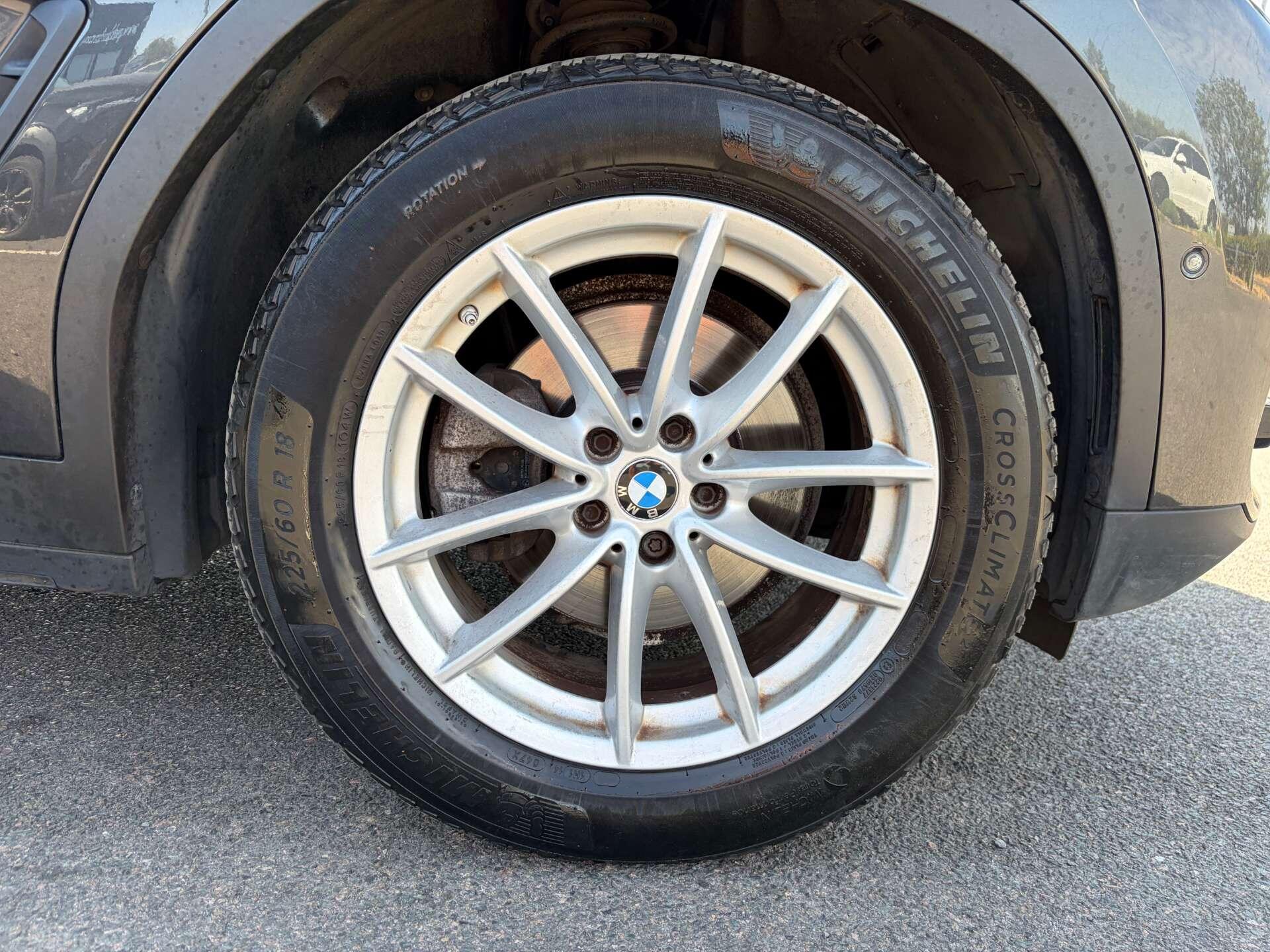 BMW X3 view 13