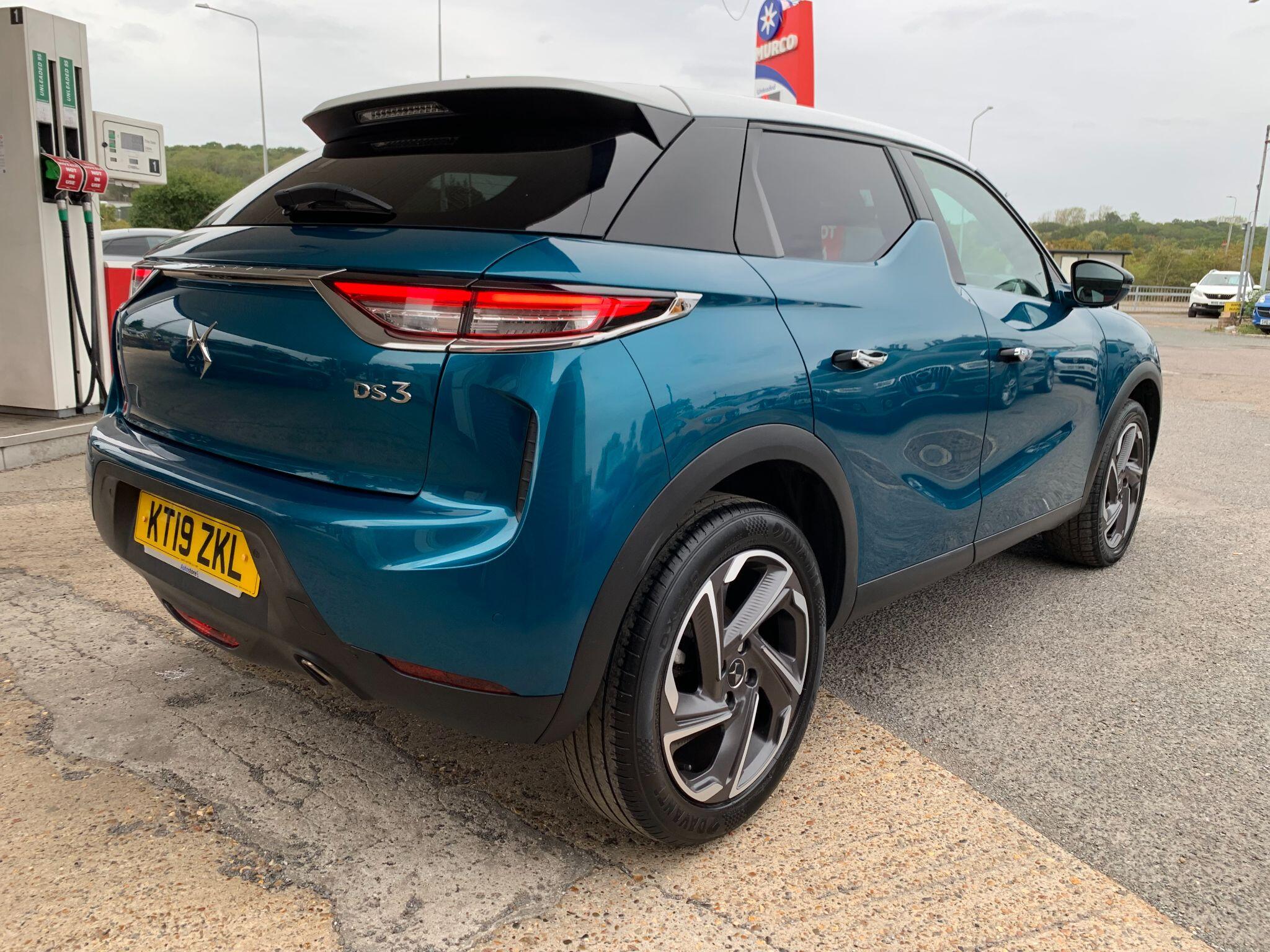 DS Automobiles DS 3 Crossback view 8
