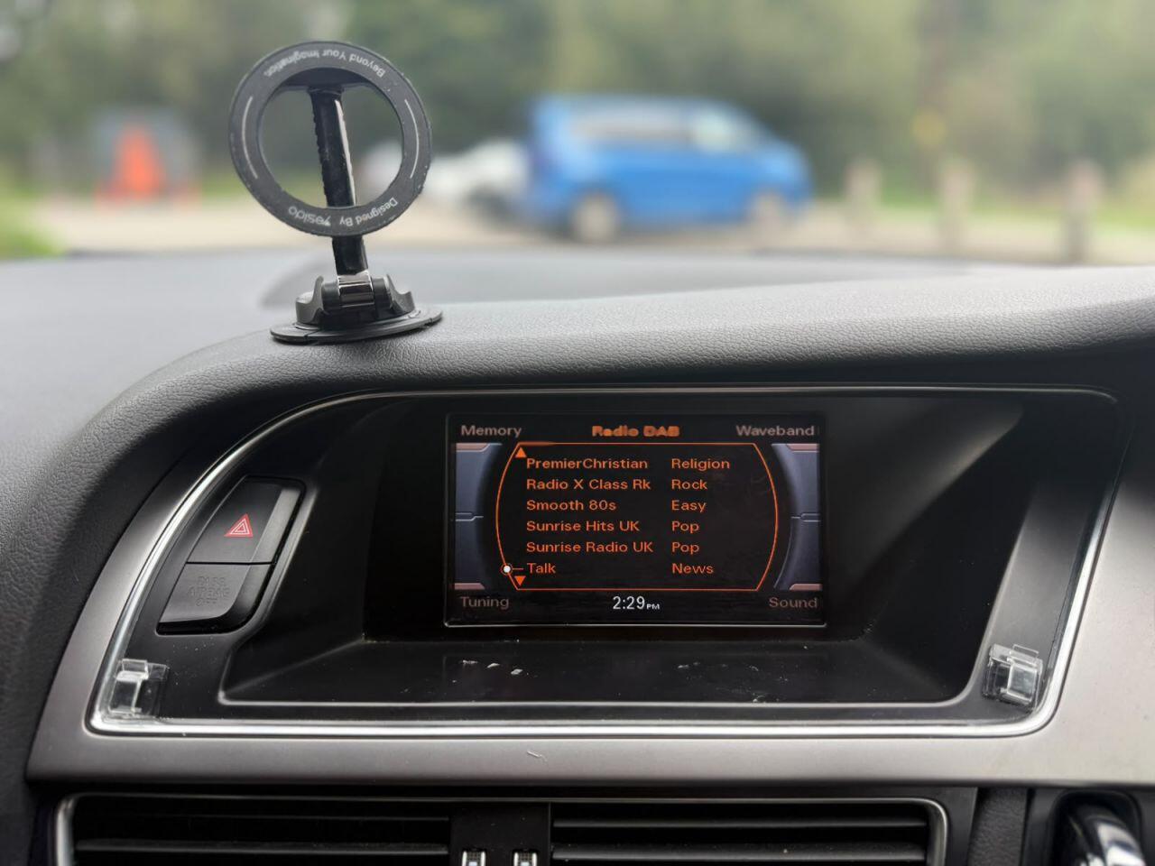 Audi A4 view 17