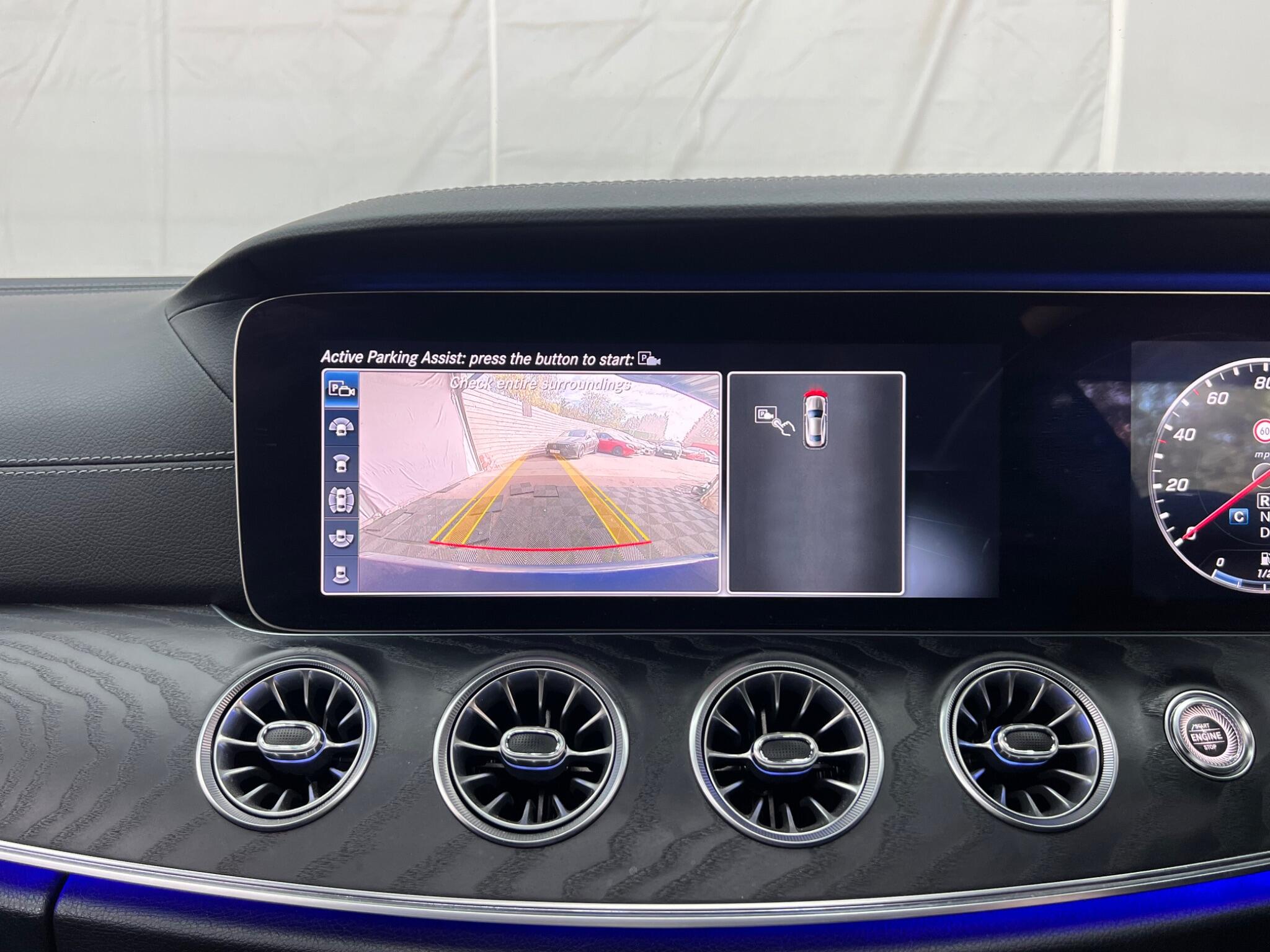 Mercedes-Benz E-Class view 40