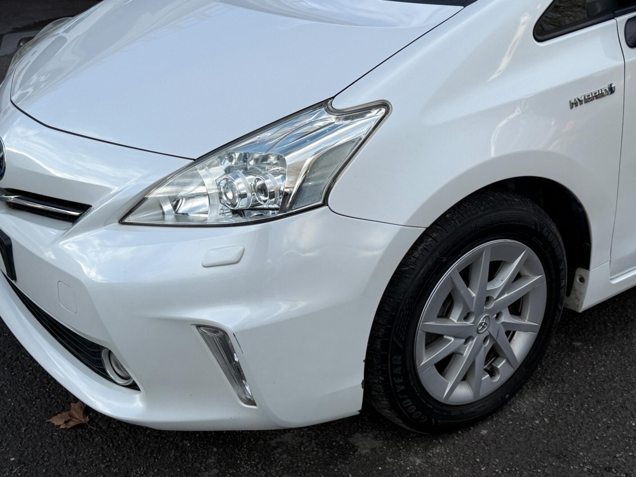 Toyota Prius+ - Image 24