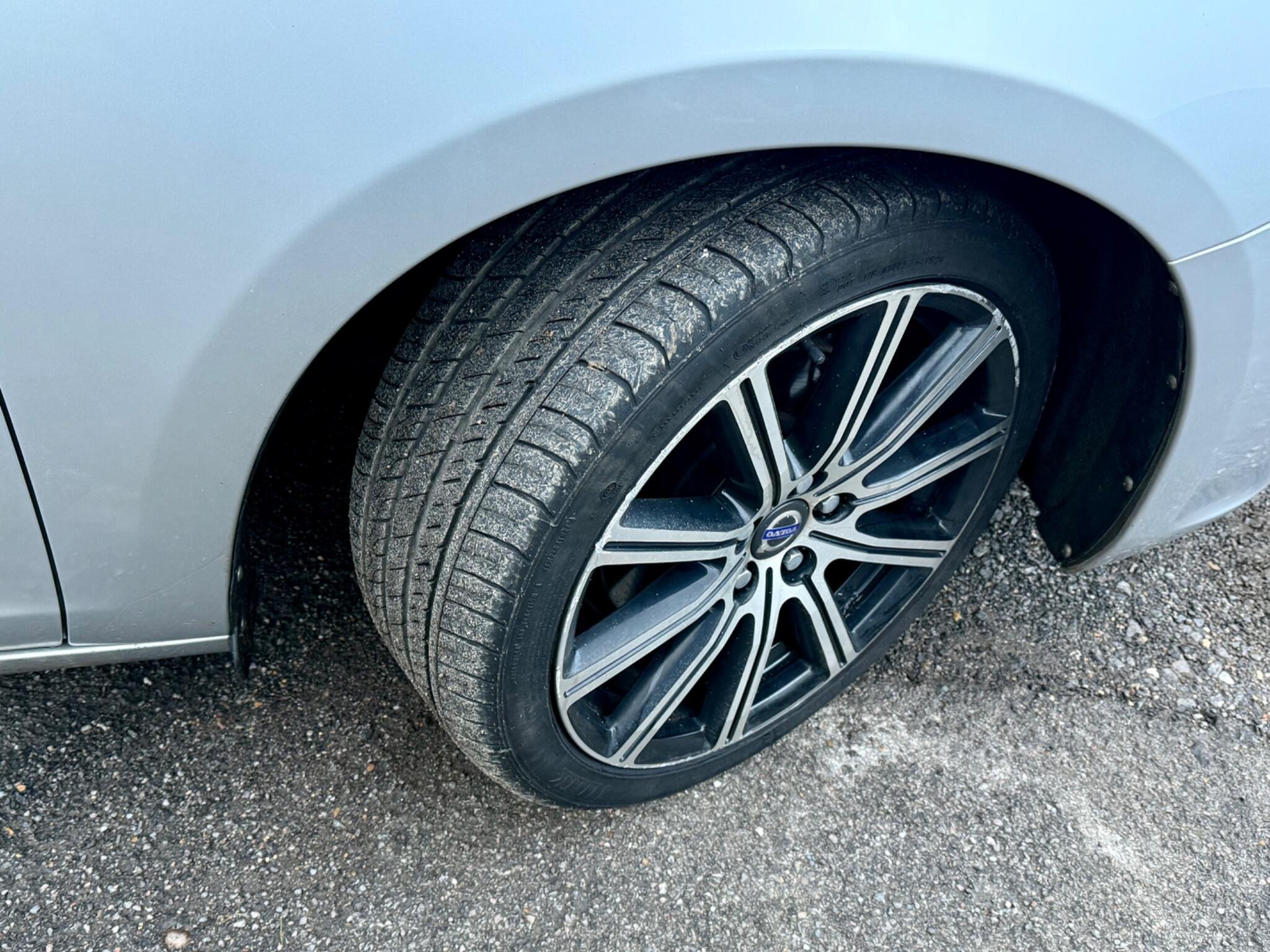 2014 Volvo V60 2.0 D3 SE Lux Nav Geartronic Euro 5 (s/s) 5dr • 81,071 miles image 24