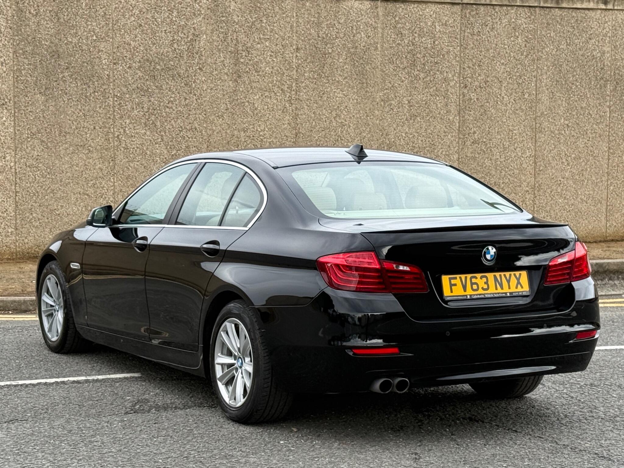 BMW 5 Series view 6