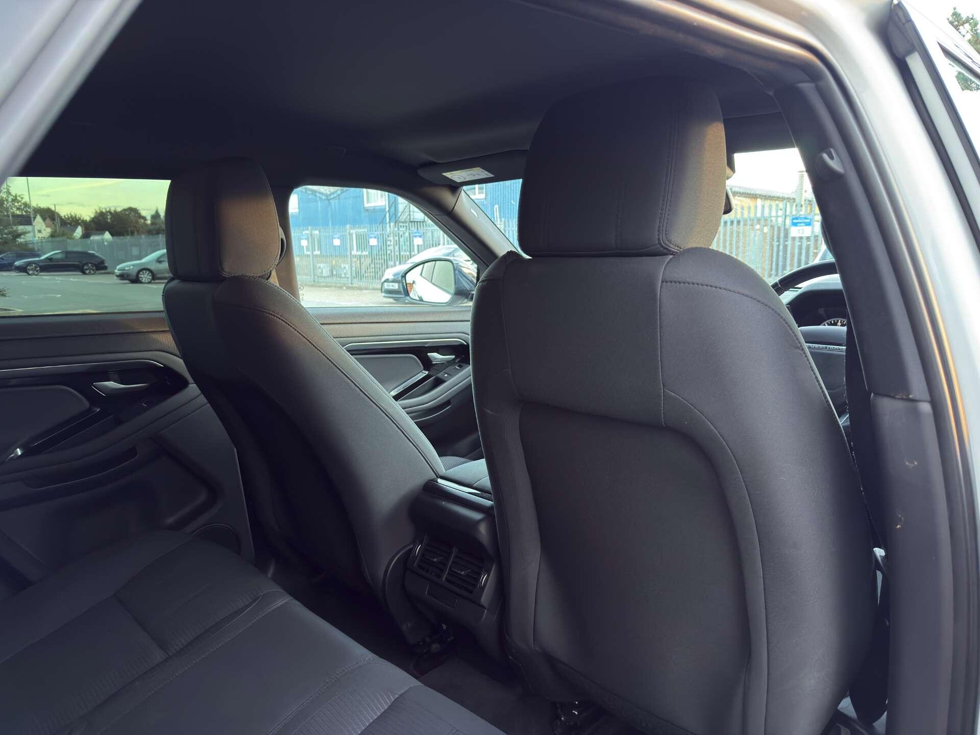 Land Rover Range Rover Evoque view 35