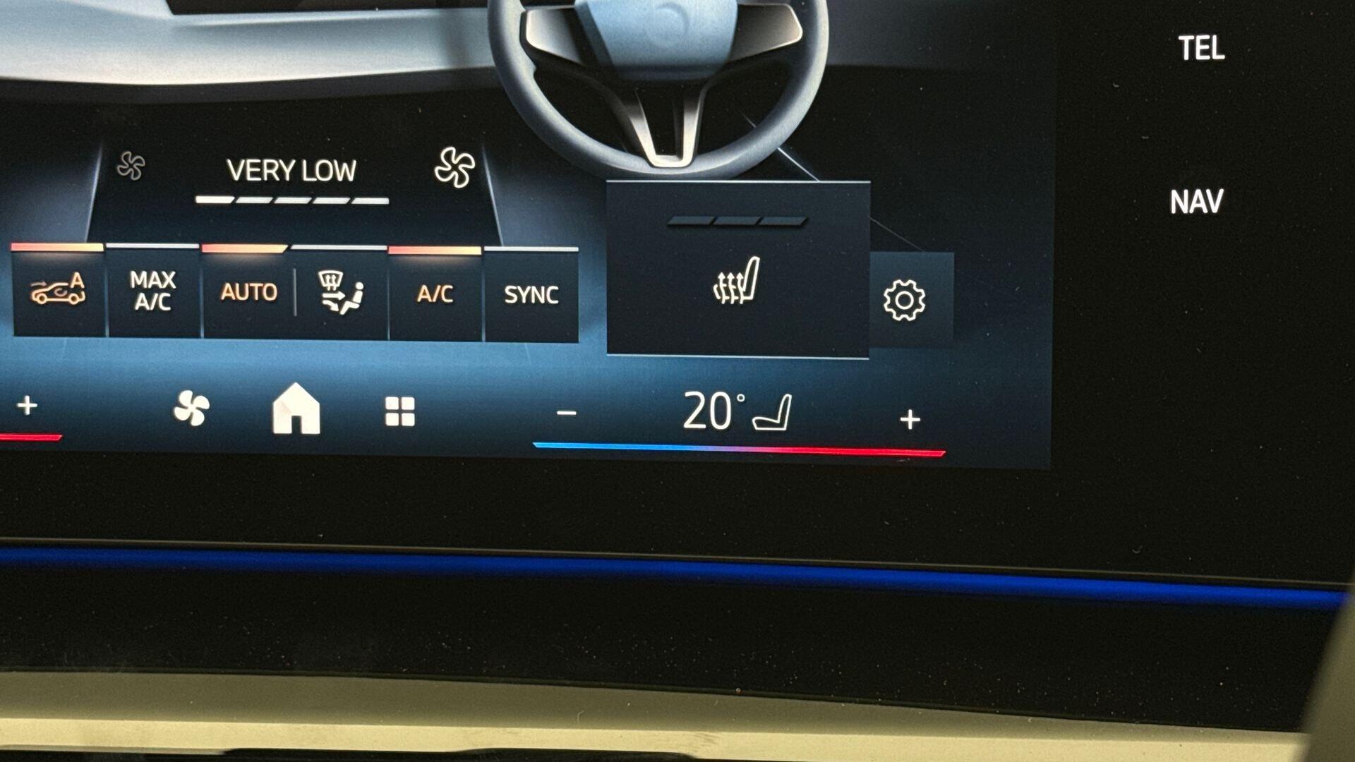 BMW Ix1 view 26