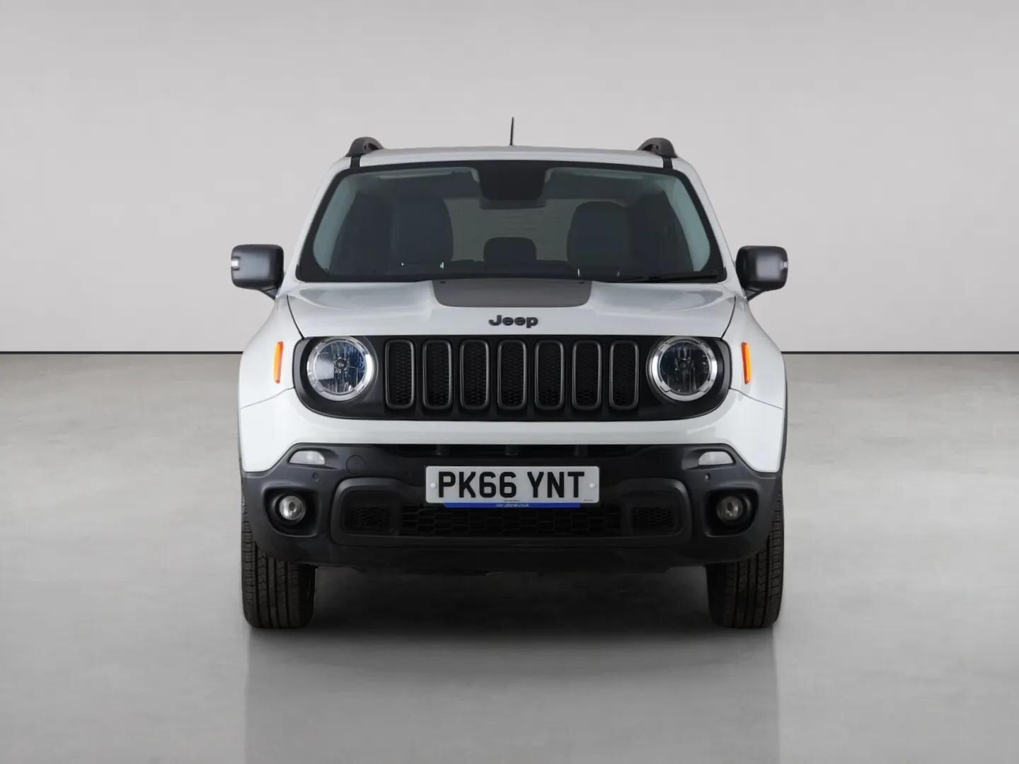 Jeep Renegade view 5