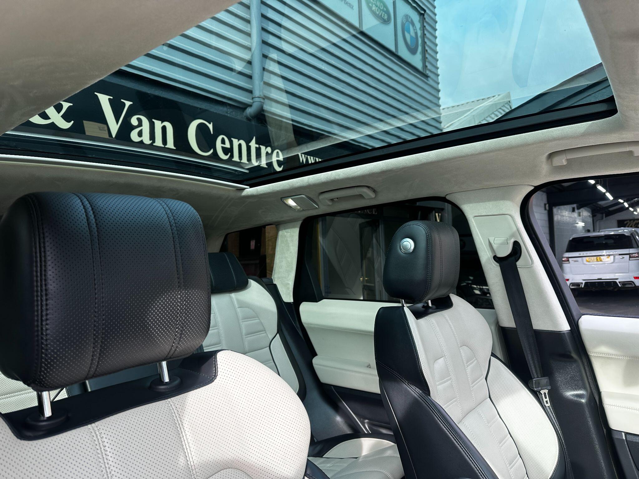 Land Rover Range Rover Sport view 11