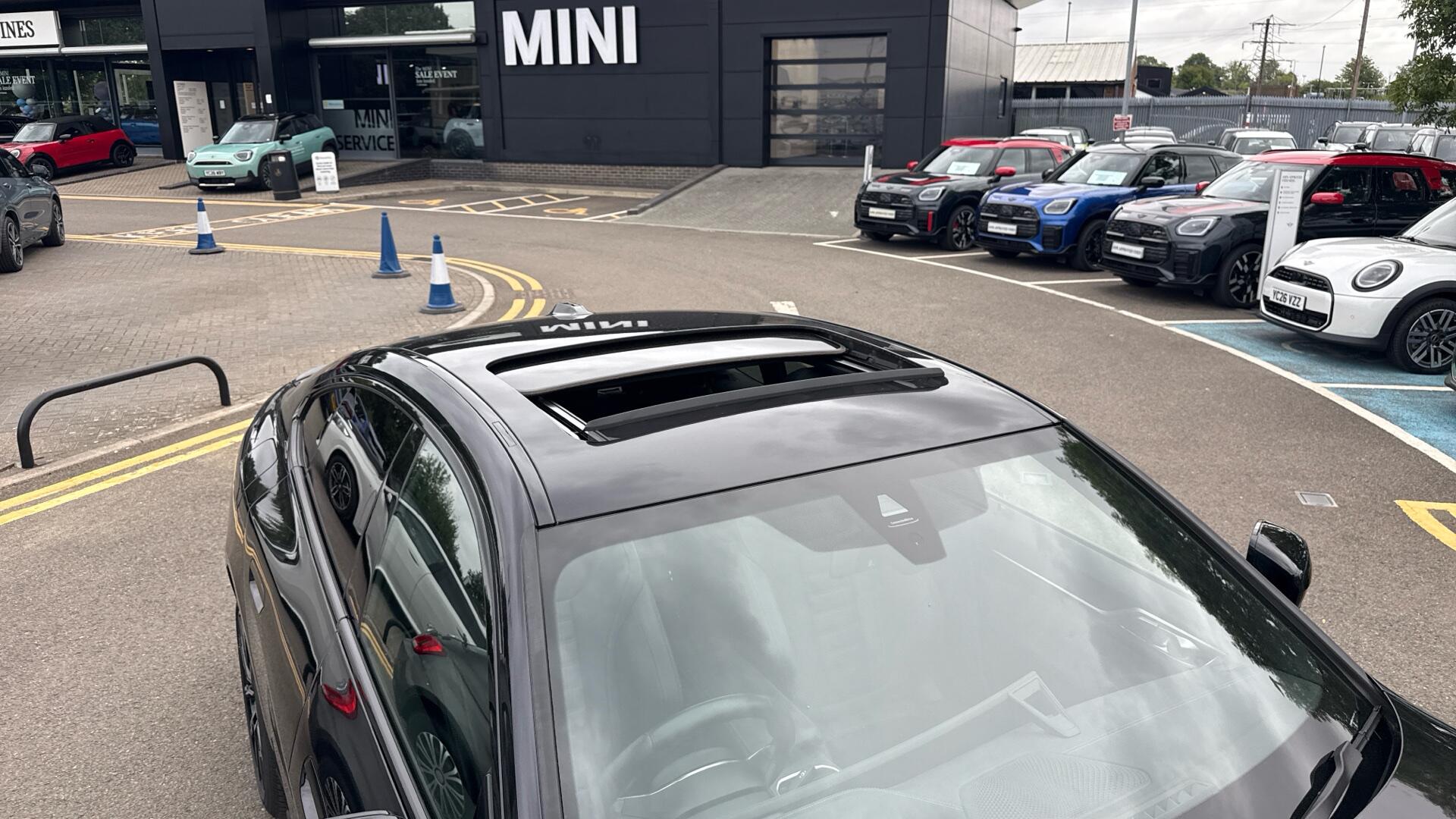 BMW i4 view 21